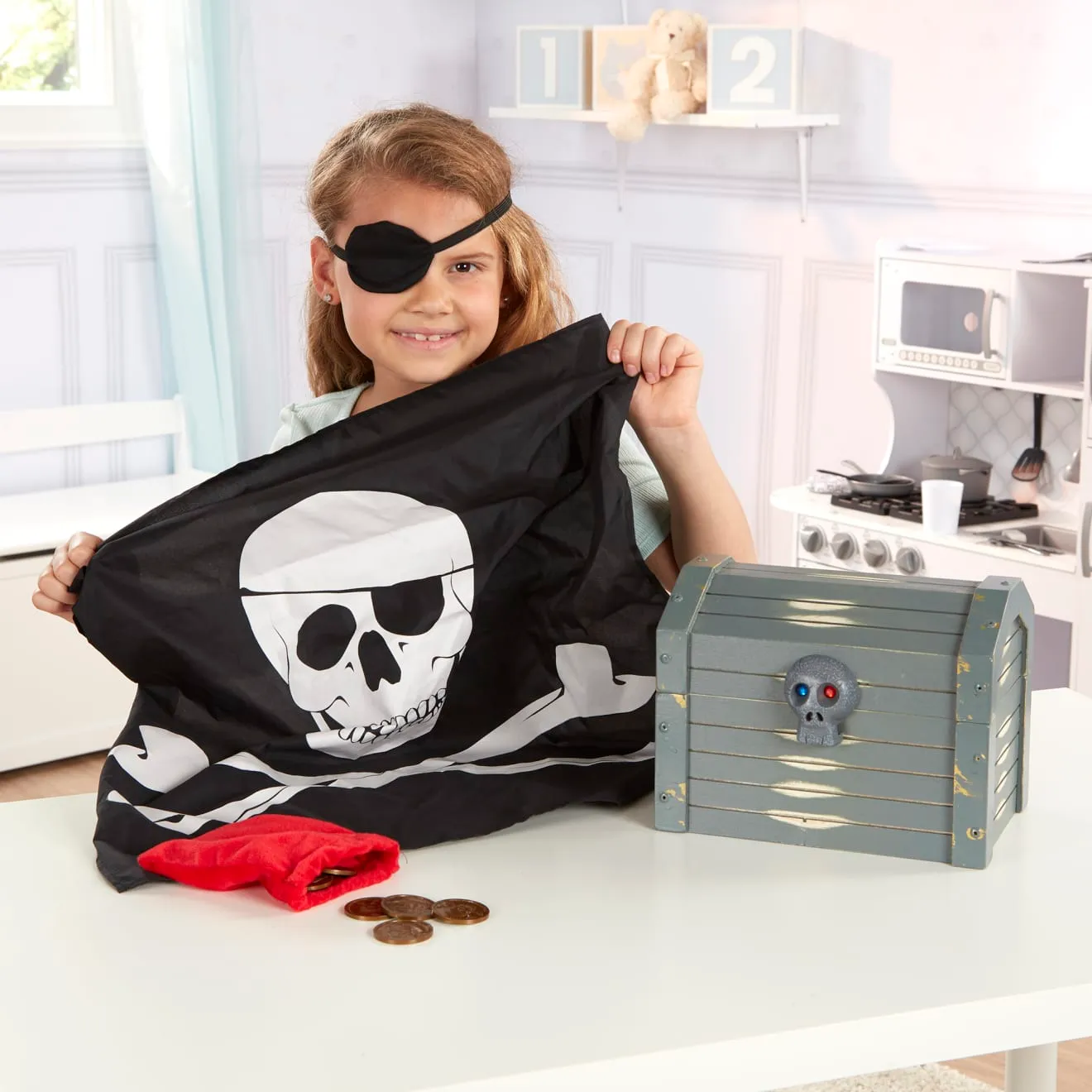 Melissa & Doug Wooden Pirate Chest Piratenkiste Holz Set