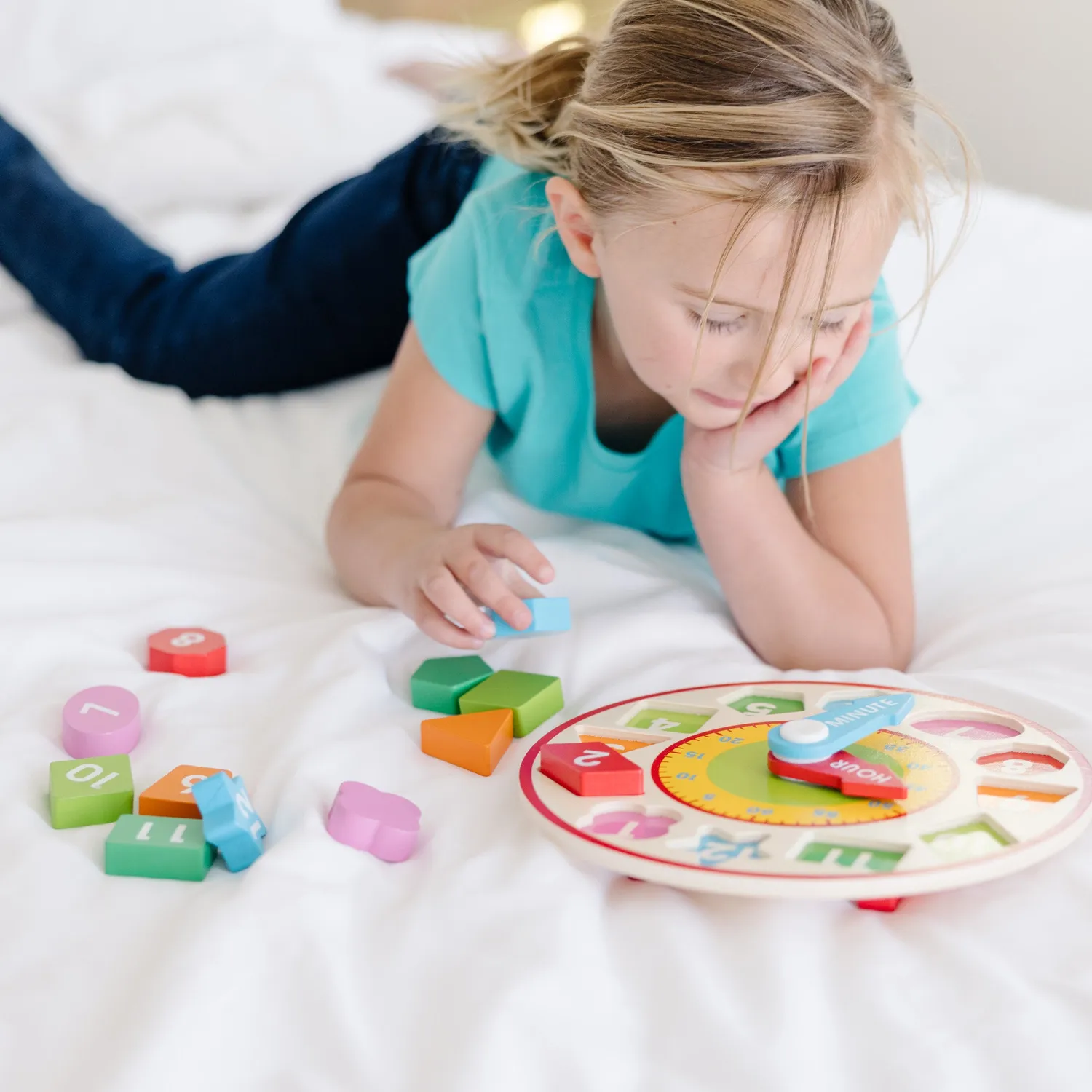 Melissa & Doug Shape Sorting Clock Lernuhr Holz Farben