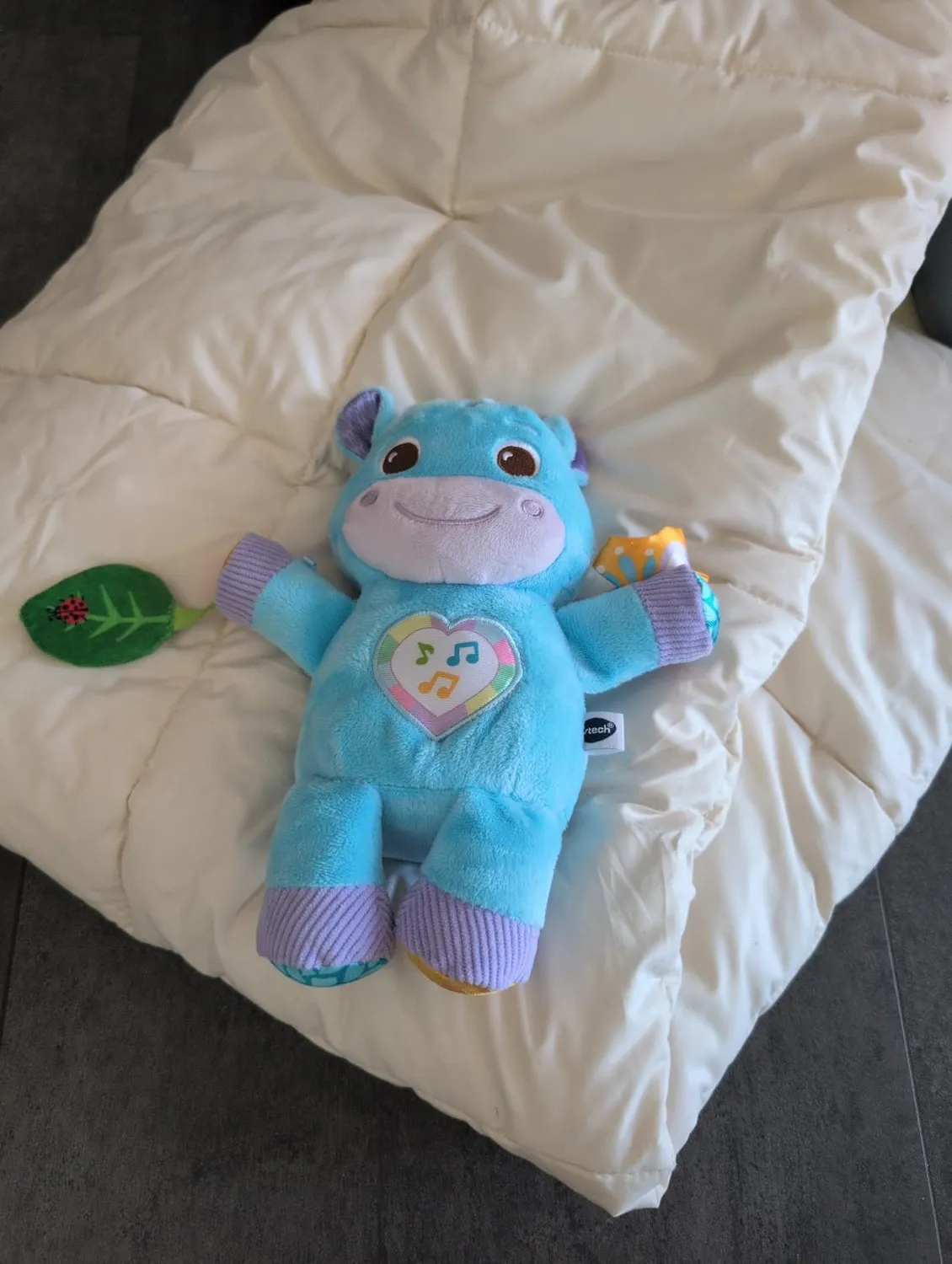 VTech Baby Flusspferd Kuscheltier 3-36 Monate mit Musik