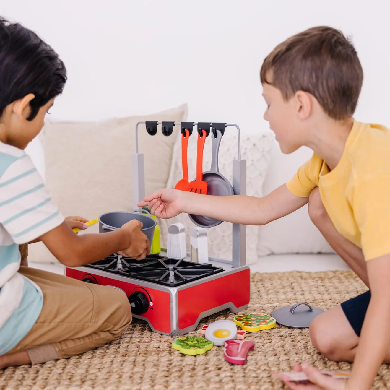 Melissa & Doug Deluxe Cooktop Spielherd Holz 19-teilig wendbar