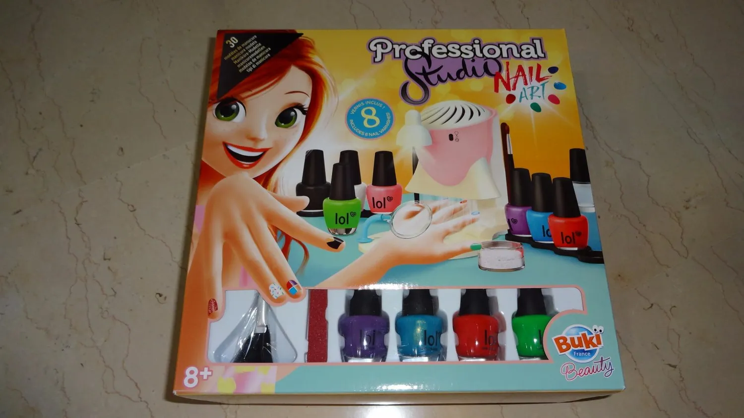 Buki 5404 Professional Studio Nail Art mit 8 Lacken