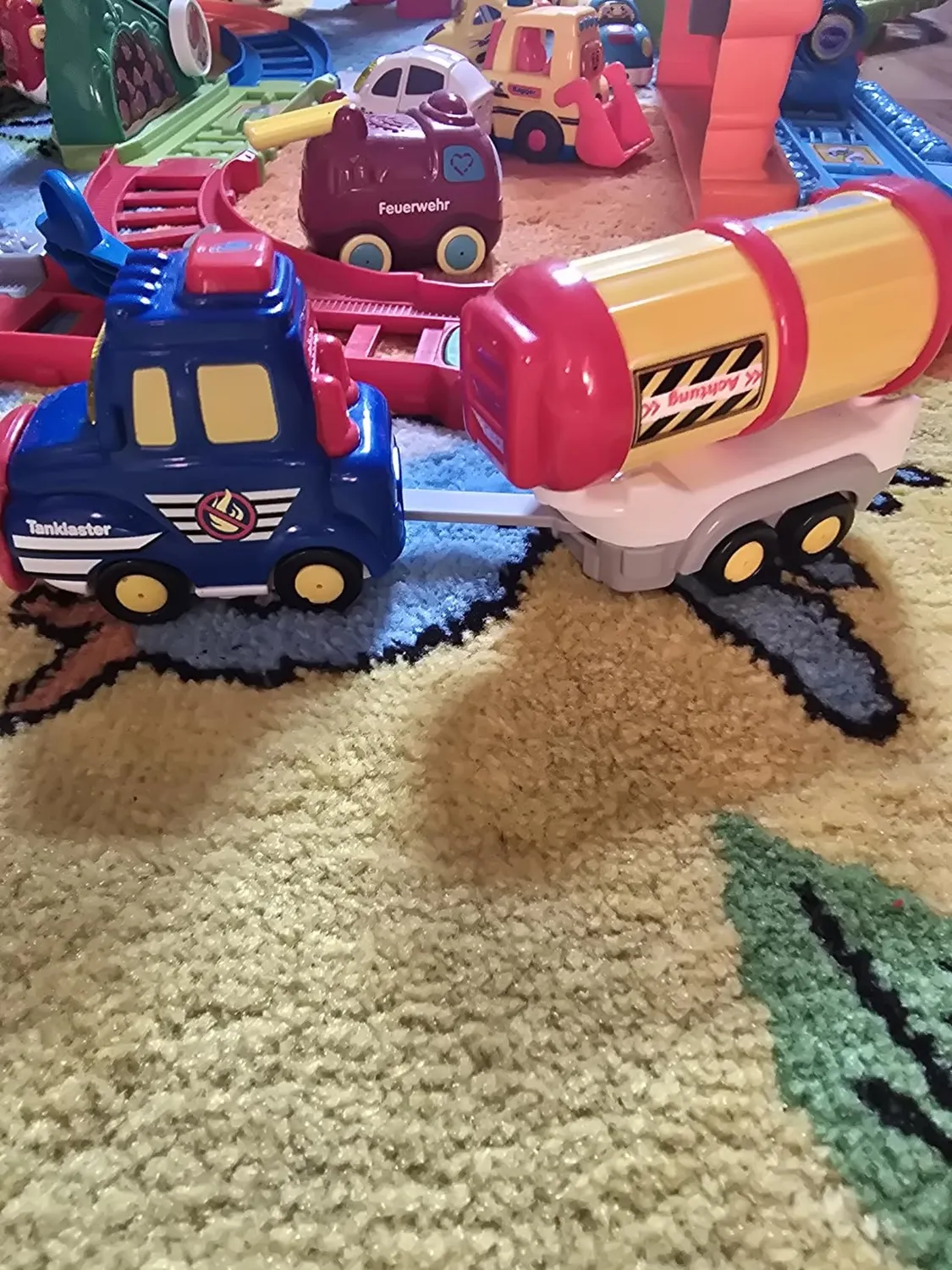 VTech Tut Tut Baby Flitzer Tanklaster Spielzeugauto Anhänger Musik