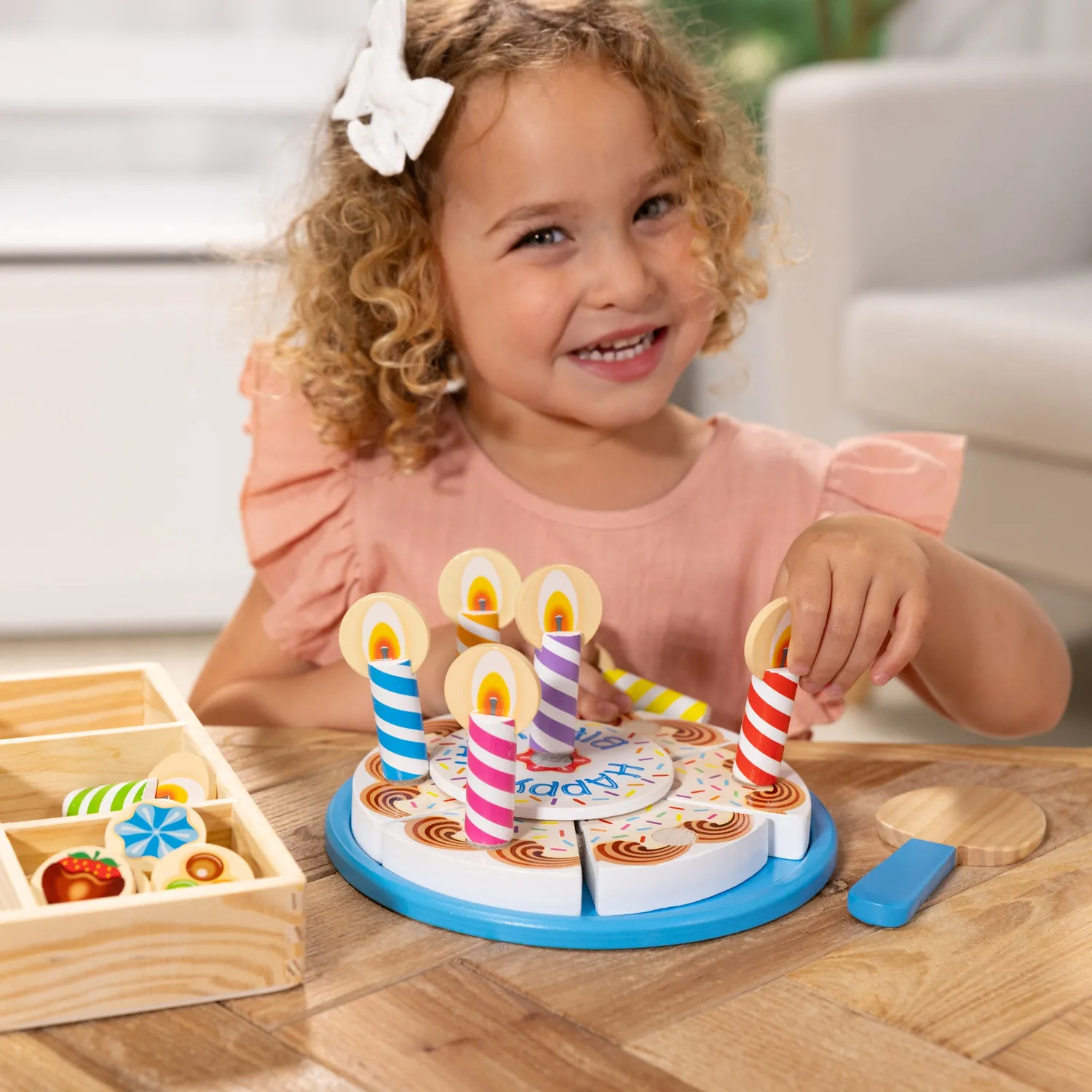 Melissa & Doug Geburtstagskuchen Spielset Holz 34-teilig schneidbar
