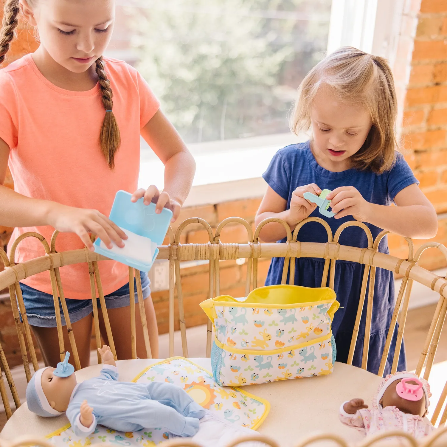 Melissa & Doug Mine to Love Travel Time Puppen Spielset 17-teilig