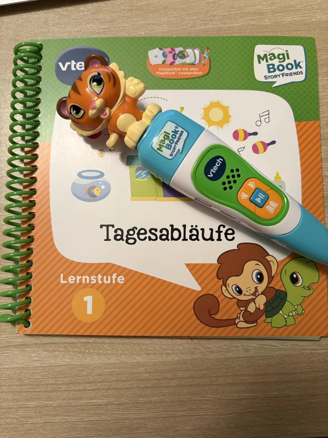VTech MagiBook Story'Friends Starter-Set Lernstift Bücher