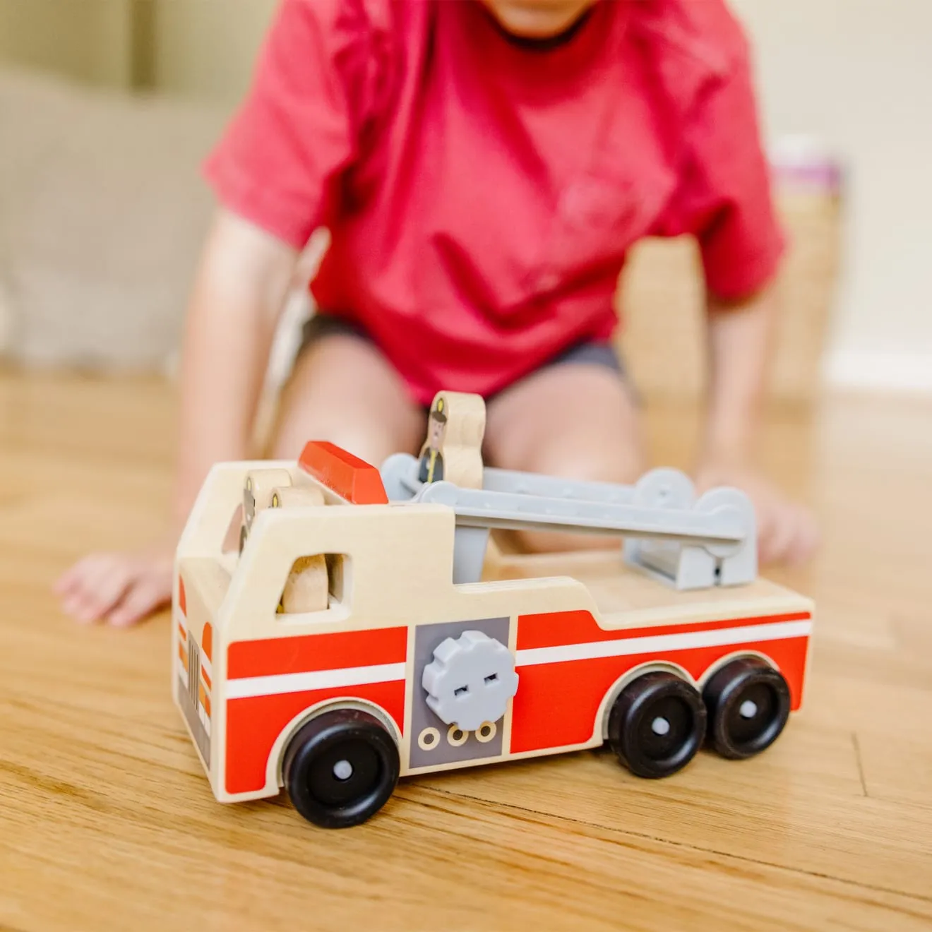Melissa & Doug Classic Fire Truck Holz-Feuerwehr Set 4-teilig