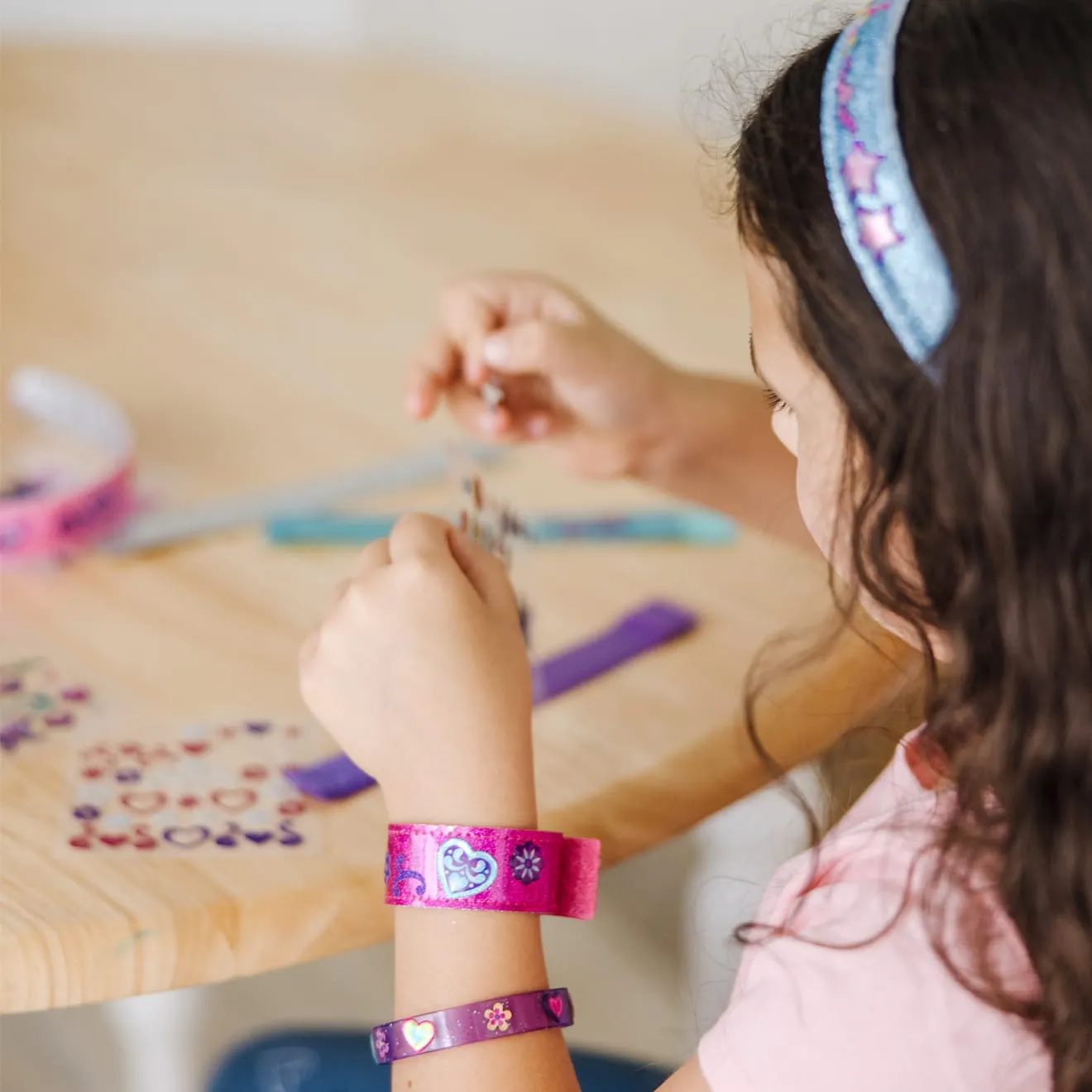 Melissa & Doug Schmuck Bastelset Armbänder Stirnbänder
