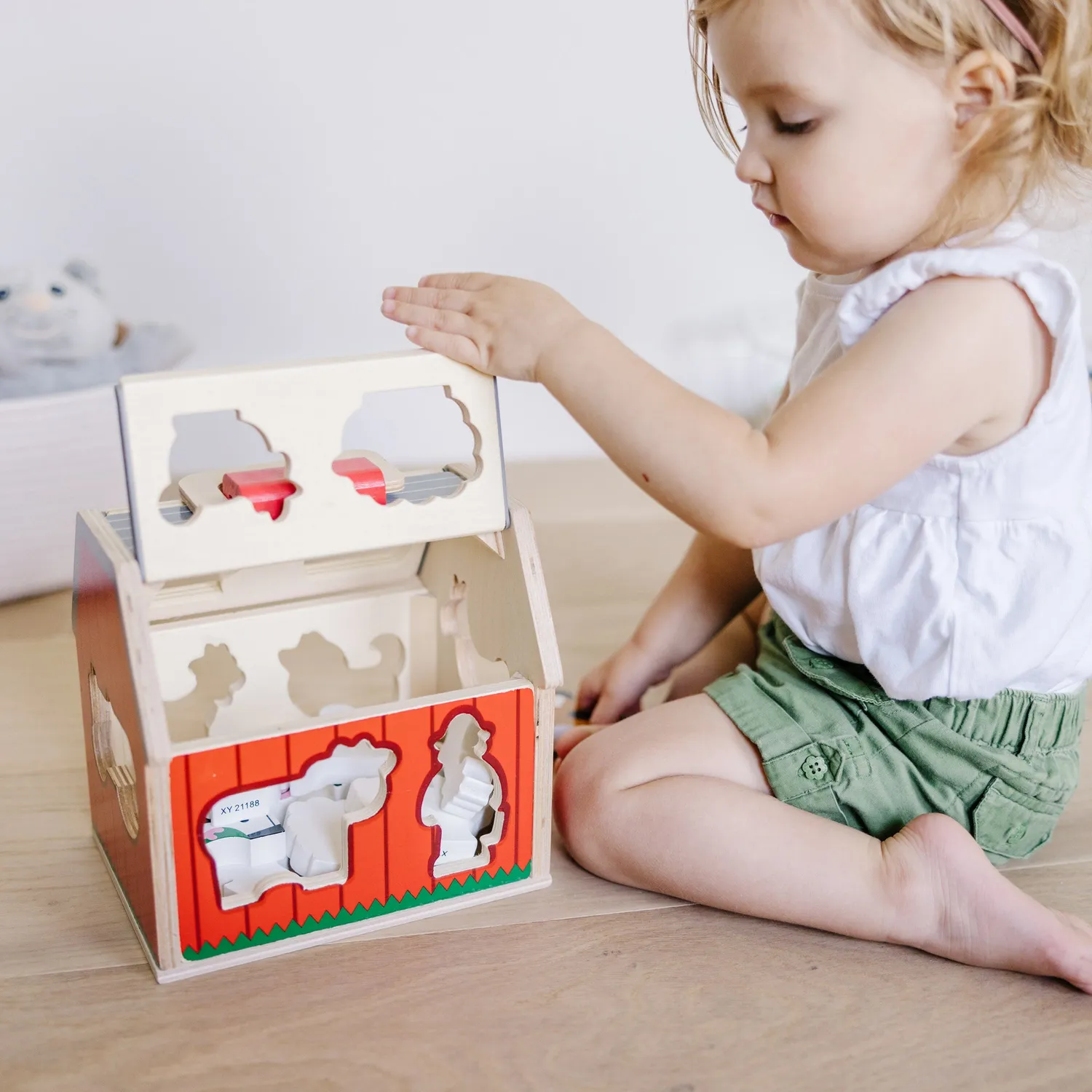Melissa & Doug Take-Along Sorting Barn Steckspiel 10 Teile Holz