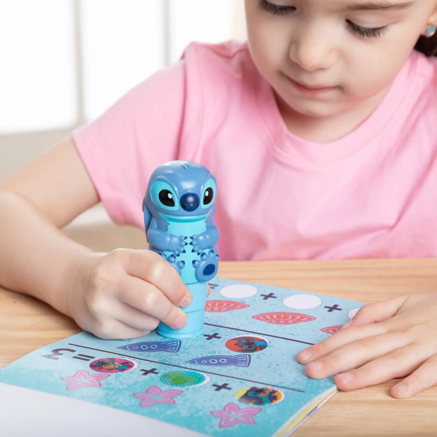 Melissa & Doug Sticker WOW Disney Stitch Album 300 Sticker