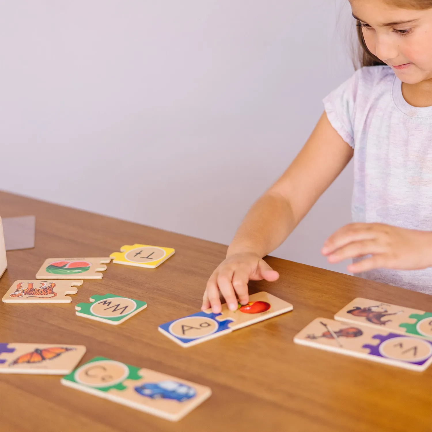 Melissa & Doug Self-Correcting Letter Puzzles Buchstaben
