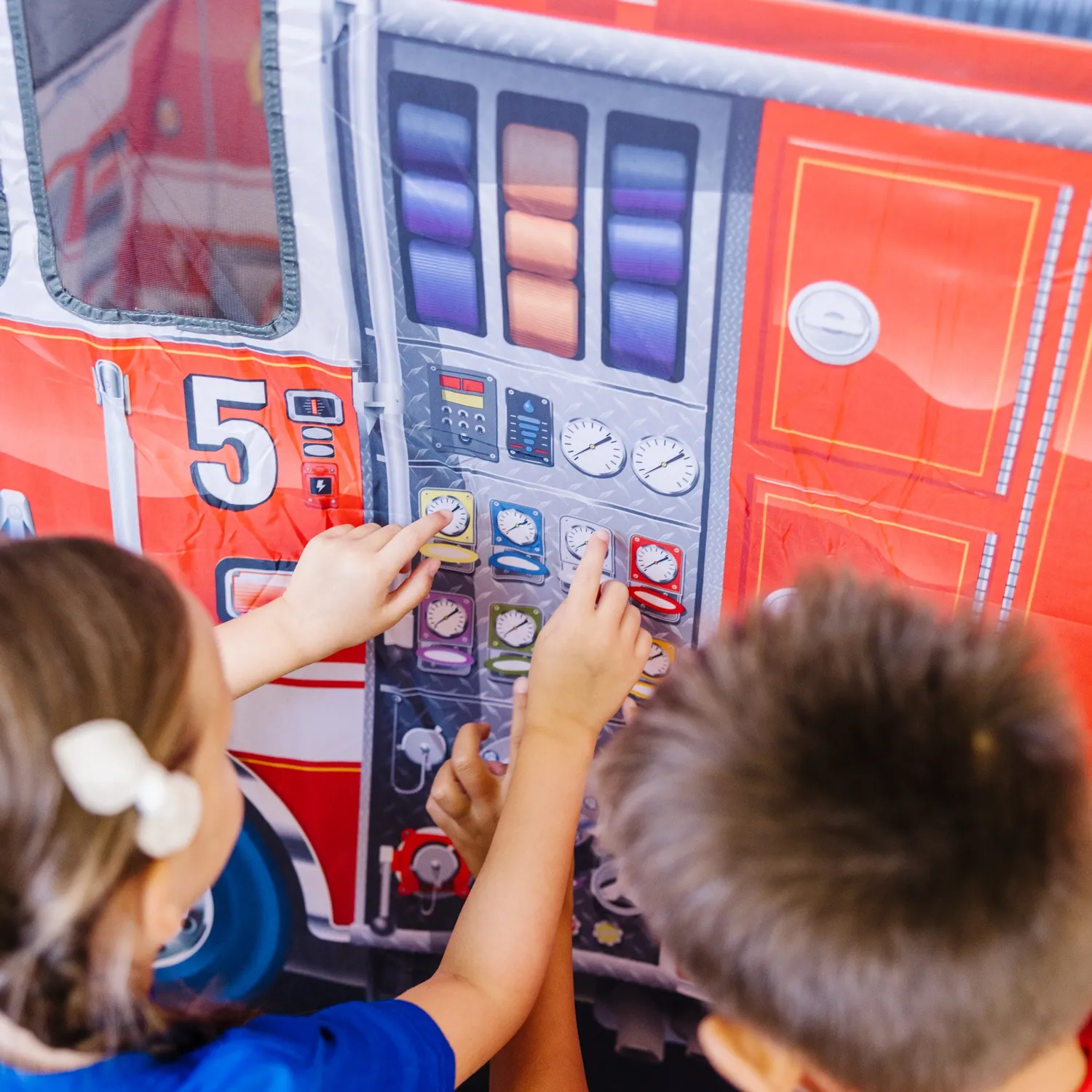 Melissa & Doug Fire Truck Spielzelt Feuerwehr Stoff groß
