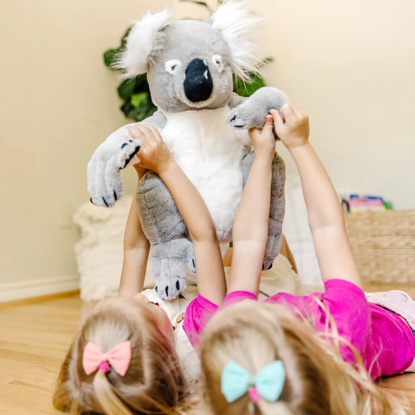Melissa Doug Lifelike Plush Koala Plüschtier 35 cm grau