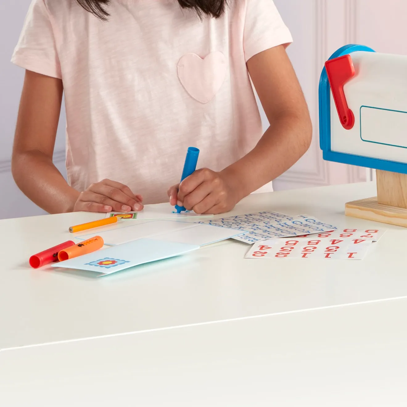 Melissa & Doug My Own Mailbox Holzbriefkasten Set