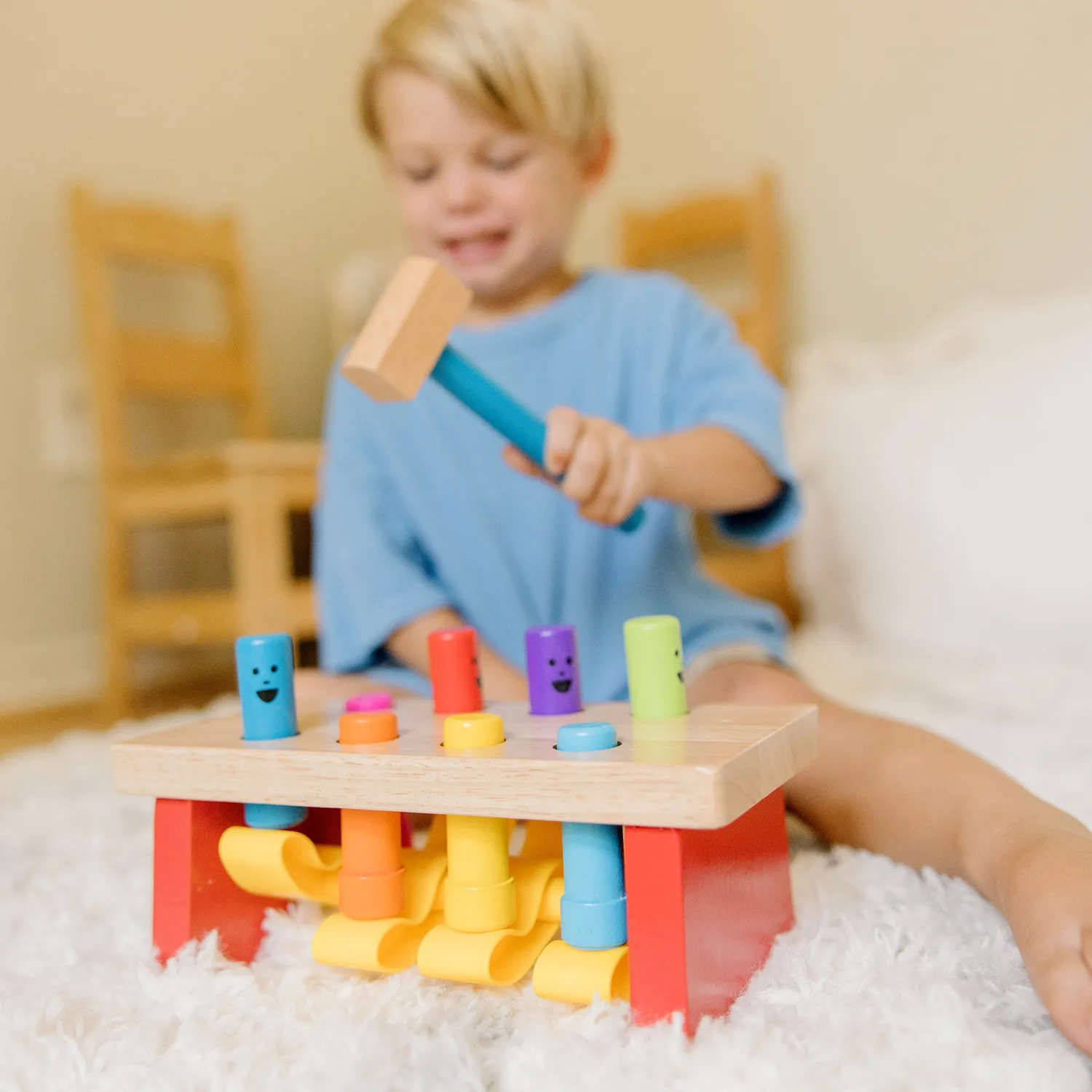 Melissa & Doug Deluxe Pounding Bench Klopfbank Holz 8 Stifte