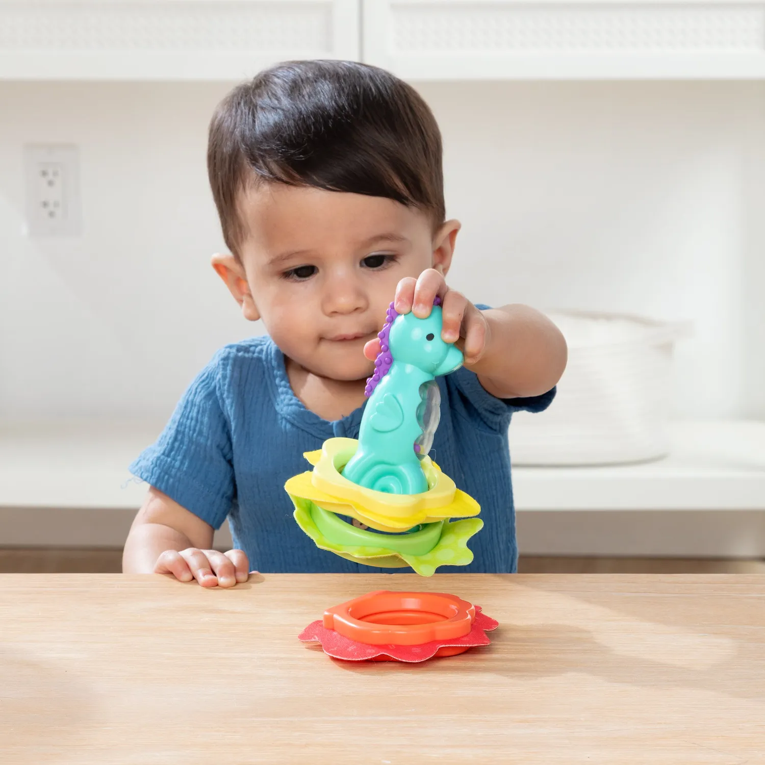 Melissa & Doug Ocean Waves Seahorse Steckspiel Baby ab Geburt