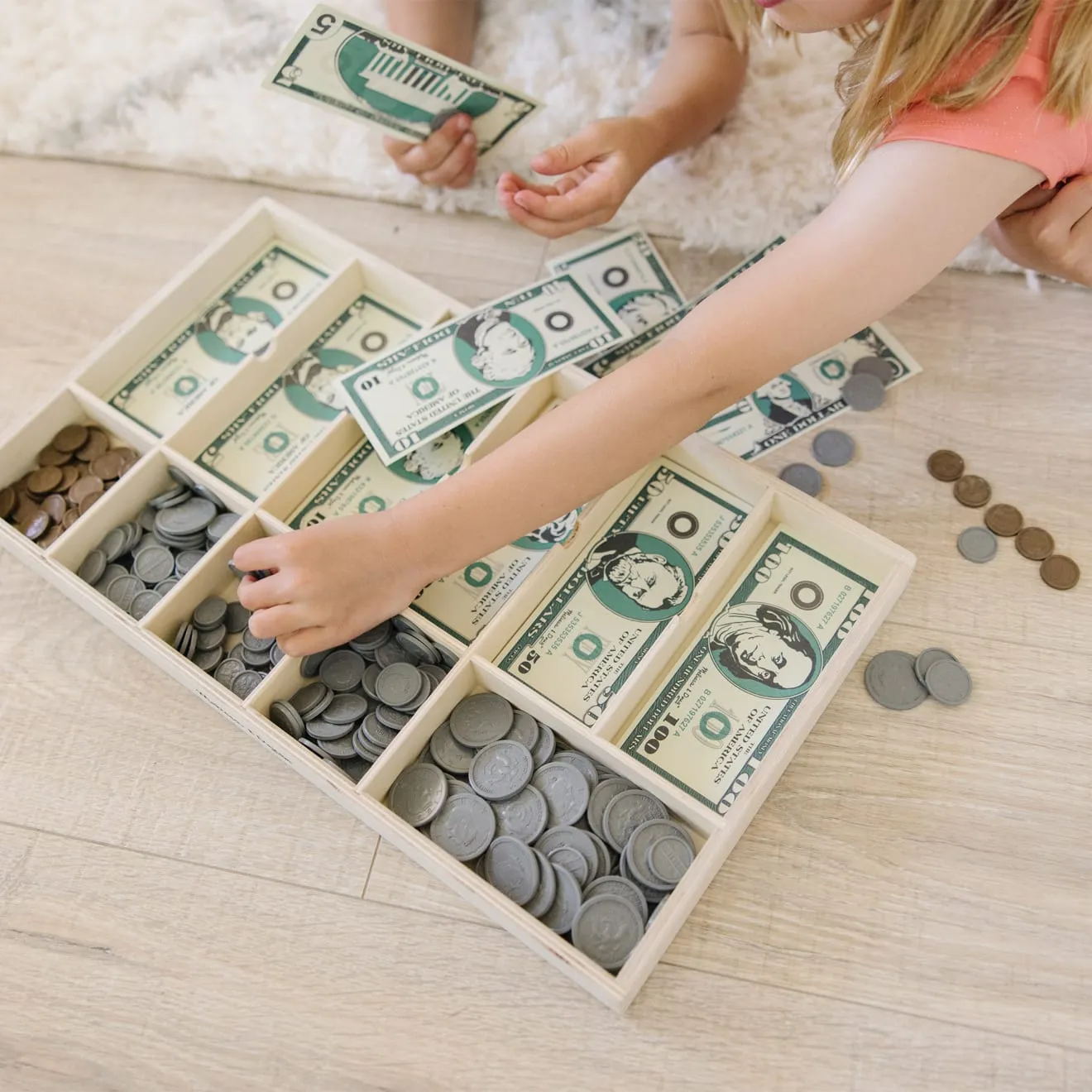 Melissa & Doug Classic Spielgeld Set Holzkasse Rechnen