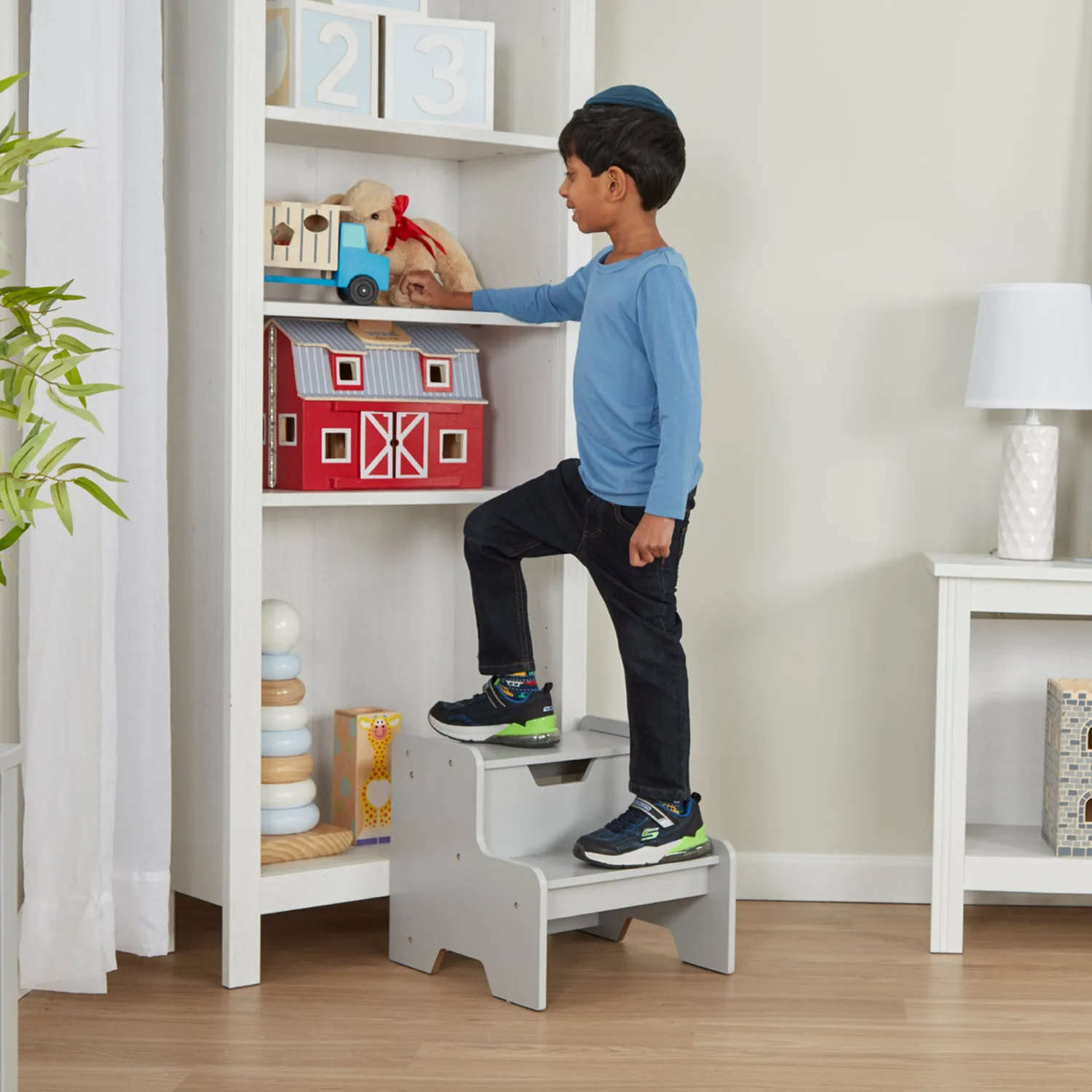 Melissa & Doug Tritthocker Holz 2-stufig grau bis 45 kg