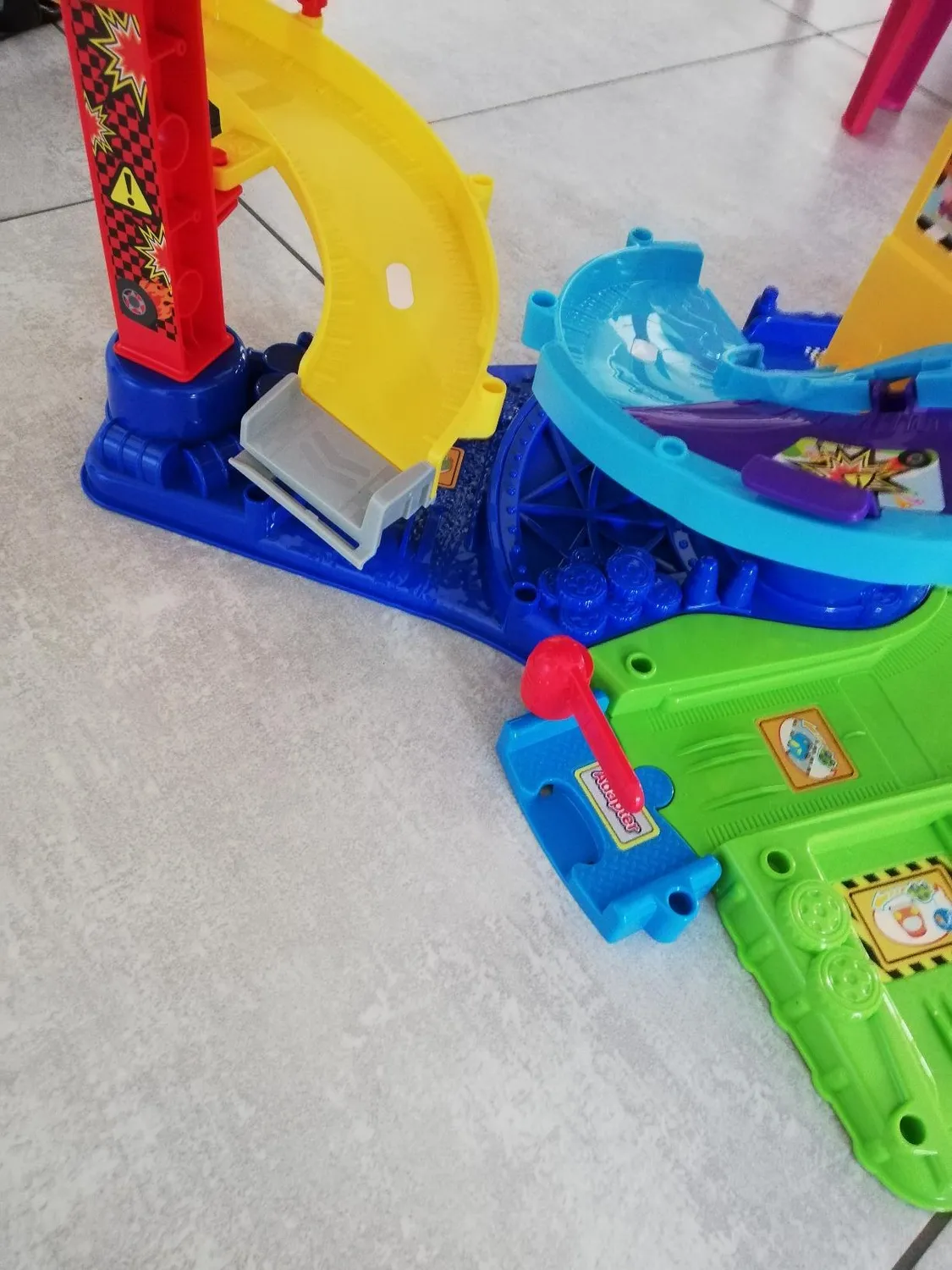 VTech Tut Tut Baby Flitzer 2-in-1 Turboturm Spielset mit Auto