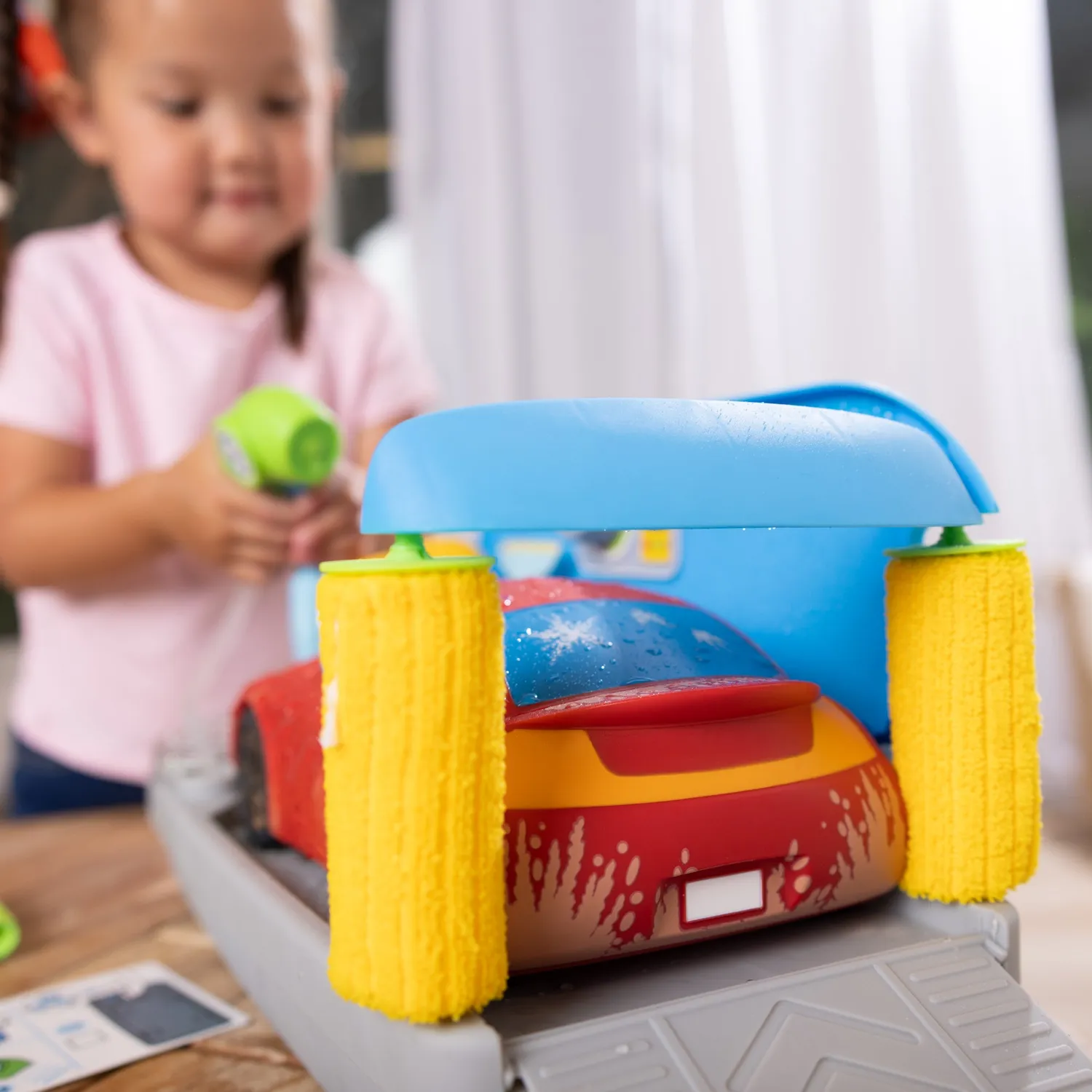 Melissa & Doug Spray & Shine Autowaschanlage Spielset Auto