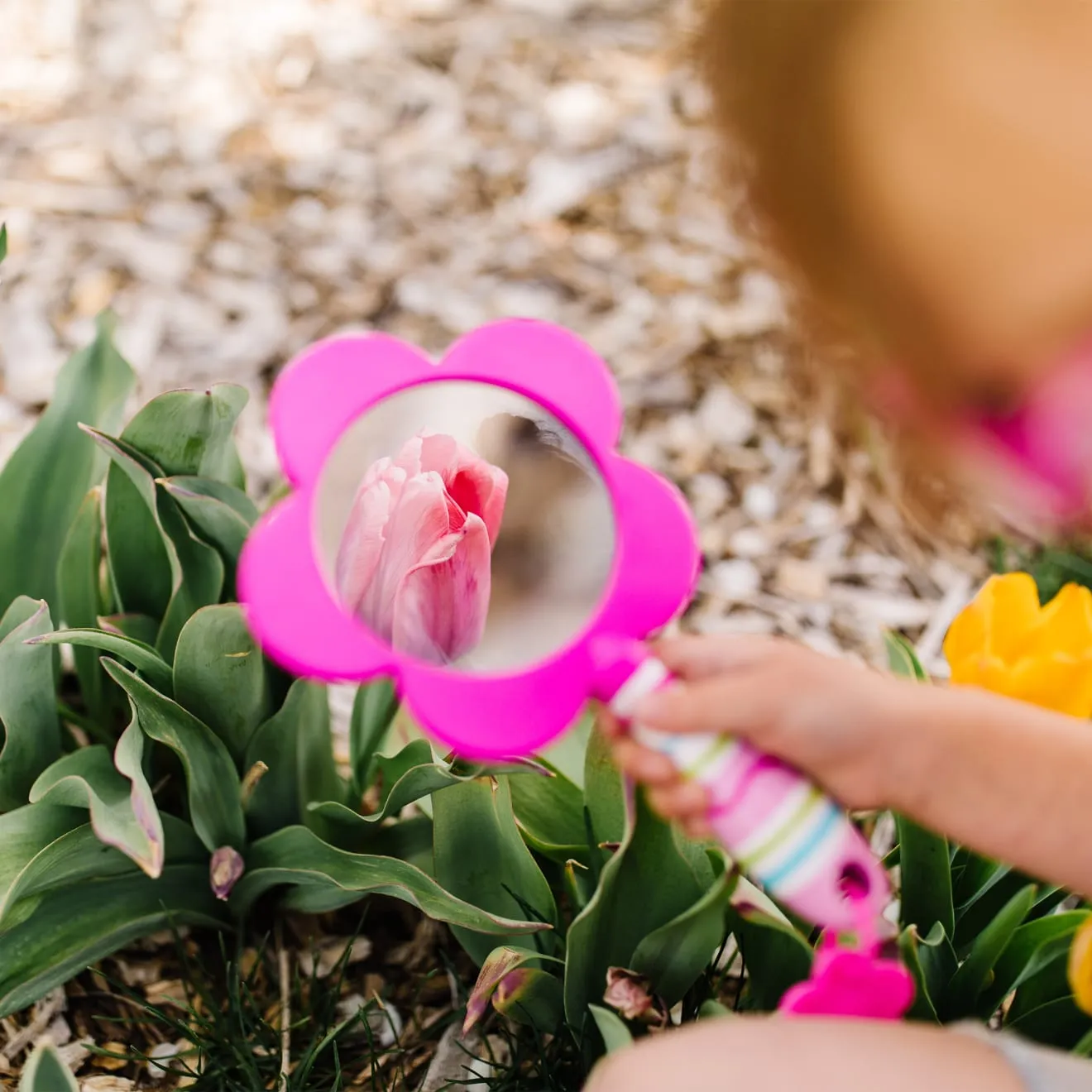 Melissa & Doug Pretty Petals Lupe für Kinder Garten