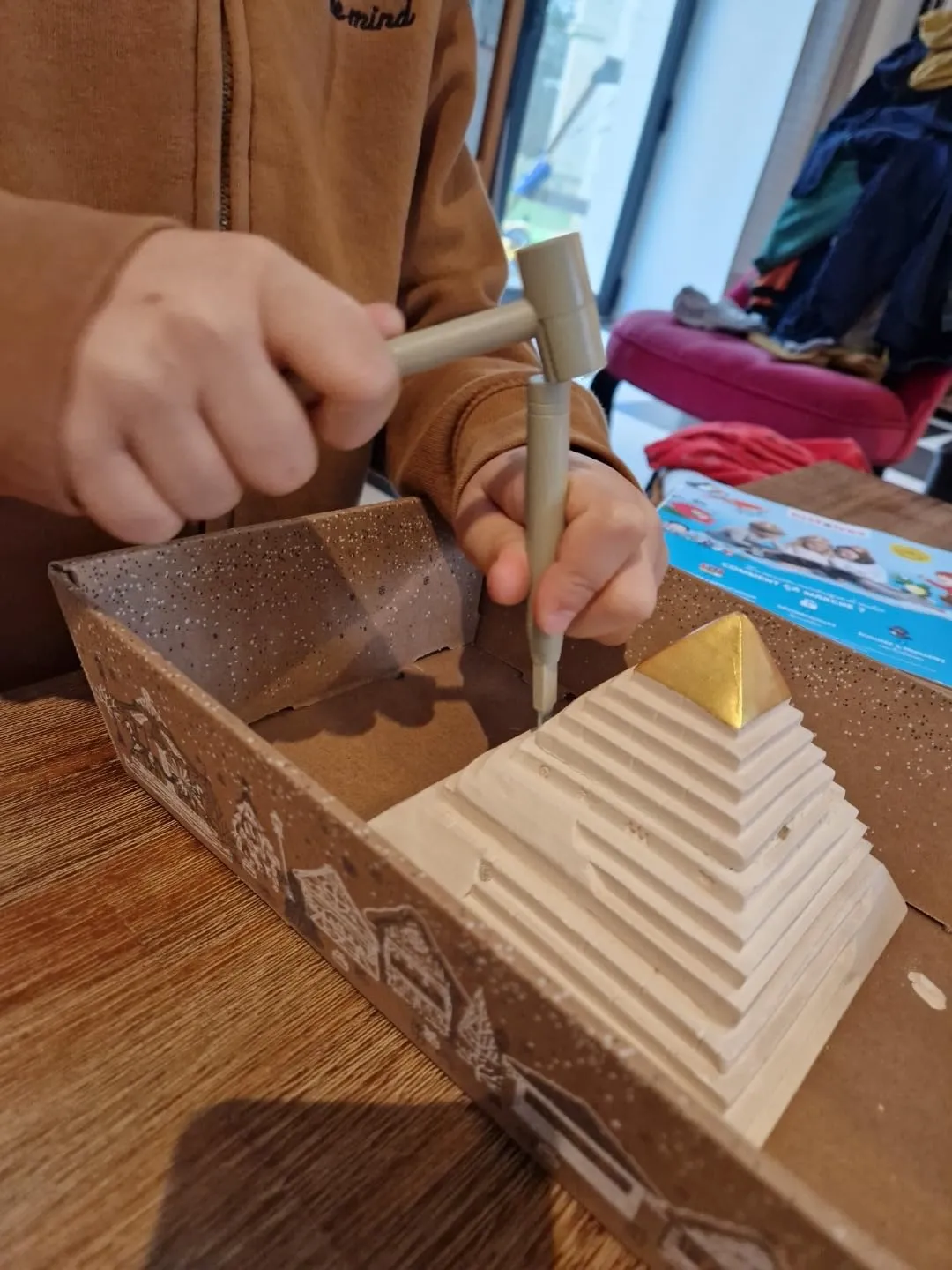 Buki 444 Geheimnis der Pyramide Experimentierset mit Schätzen
