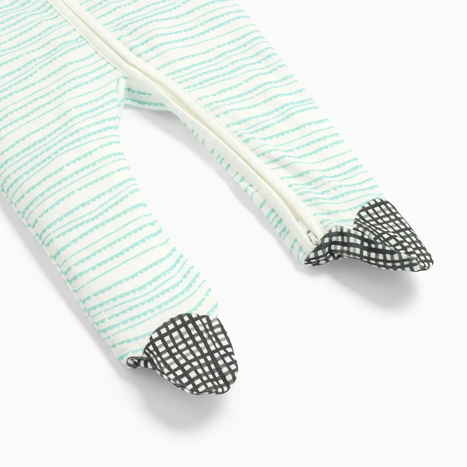 MORI Lovevery Scallop Striped Strampler 0-3 Monate Bambus