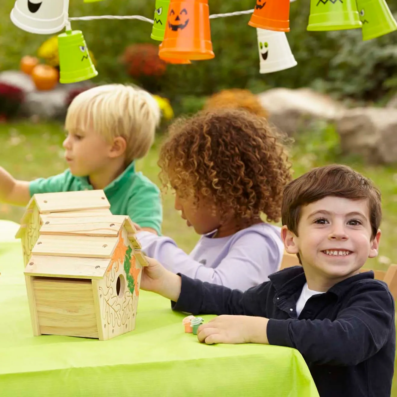 Melissa & Doug Vogelhaus Bastelset Holz zum Bemalen