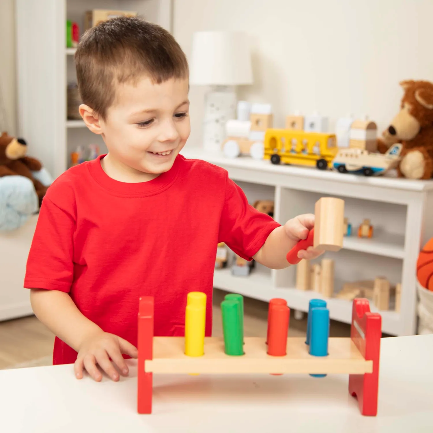 Melissa & Doug Pound-a-Peg Klopfbank Holz mit Hammer 8 Zapfen
