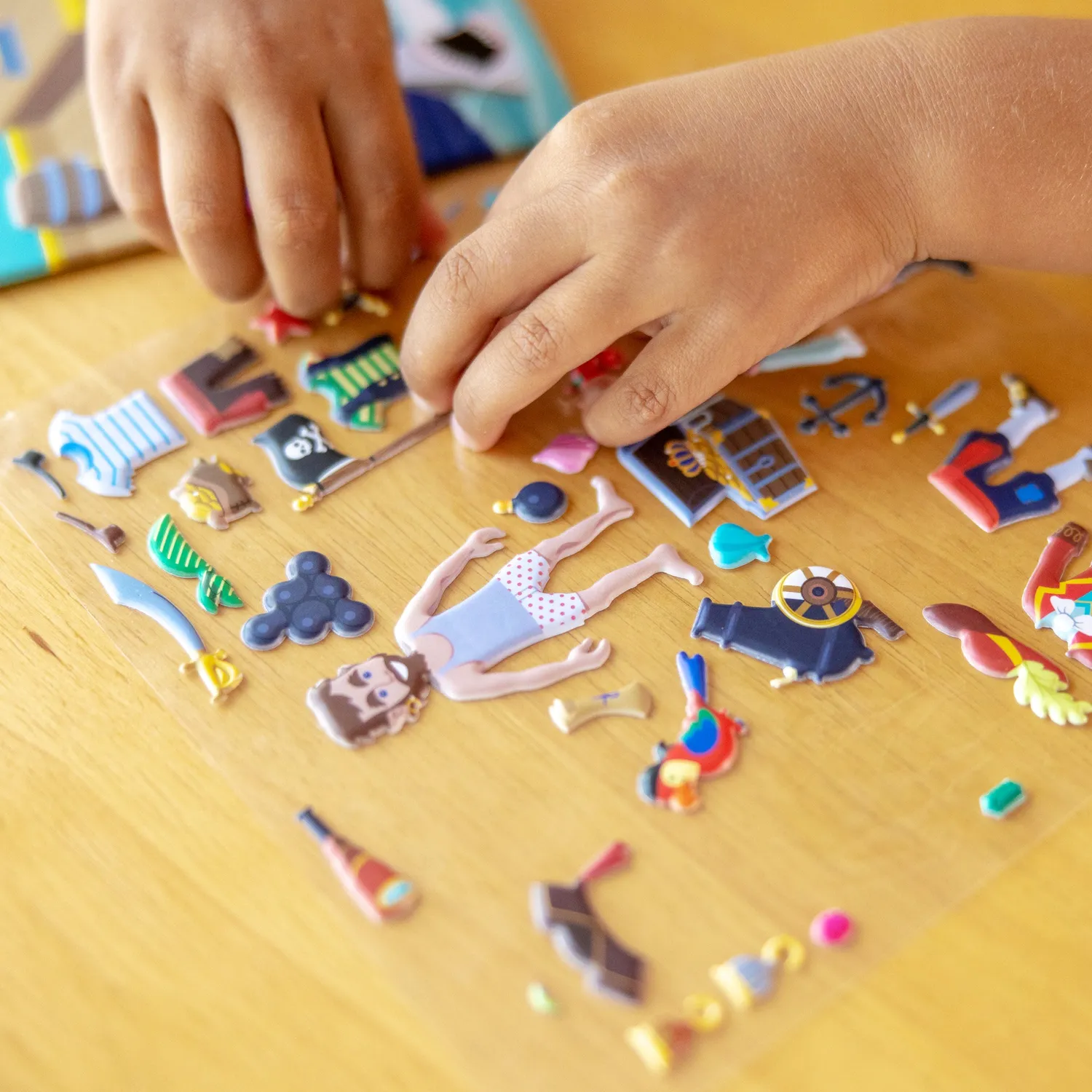 Melissa & Doug Puffy Sticker Pirat 51 Sticker