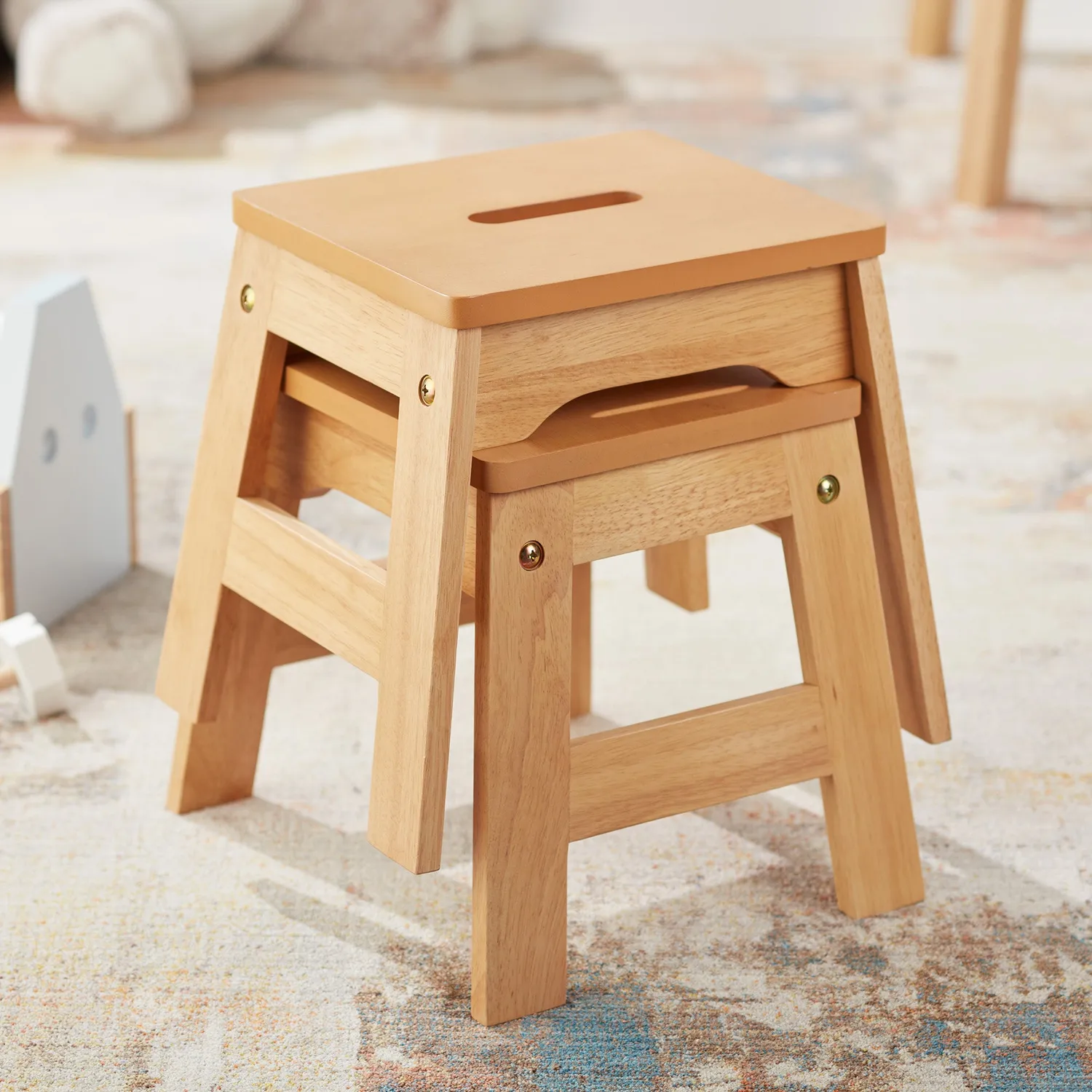 Melissa & Doug Wooden Stools Kinderhocker Holz 2er Set