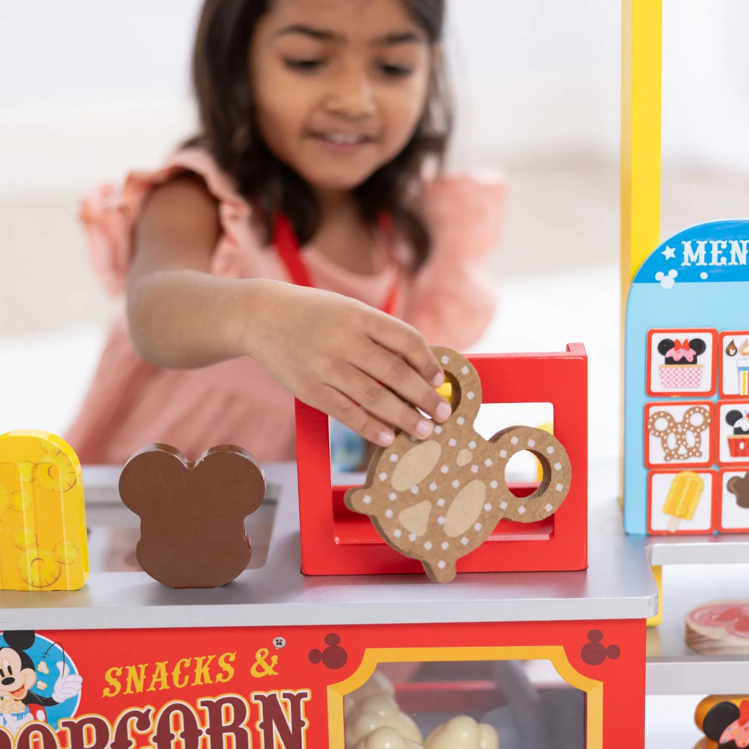 Melissa & Doug Disney Snacks Popcorn Verkaufsstand Holz 33 Teile