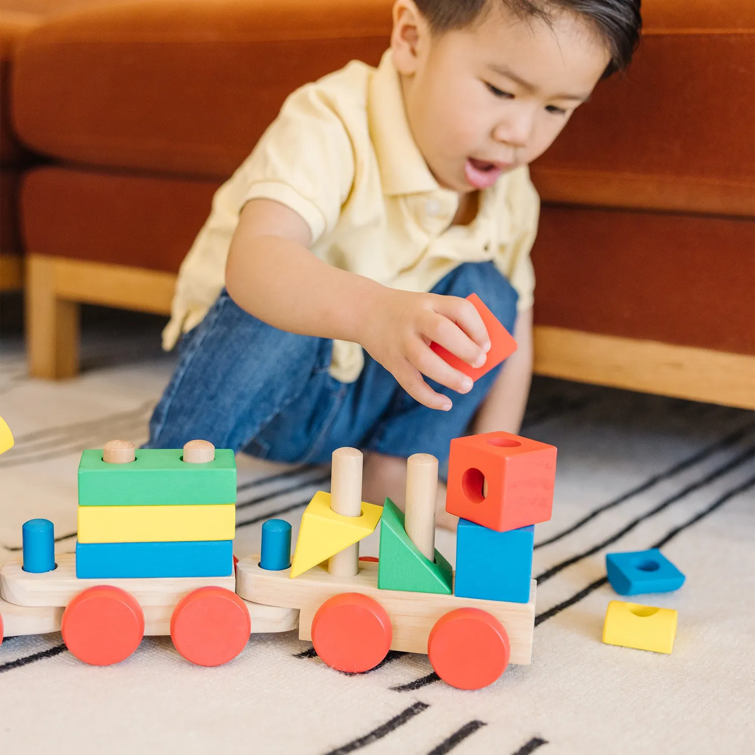 Melissa & Doug Stacking Train Holz-Stapelzug 15-tlg bunt