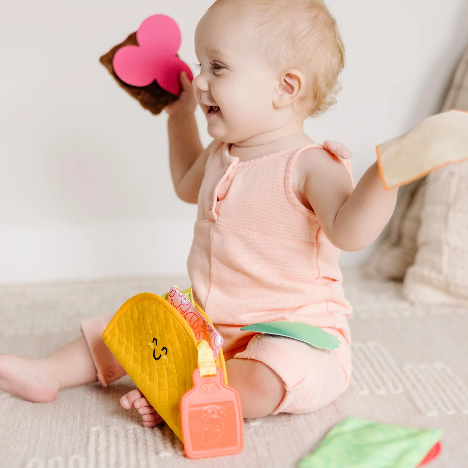 Melissa & Doug Soft Taco Fill & Spill Babyspielzeug Stoff