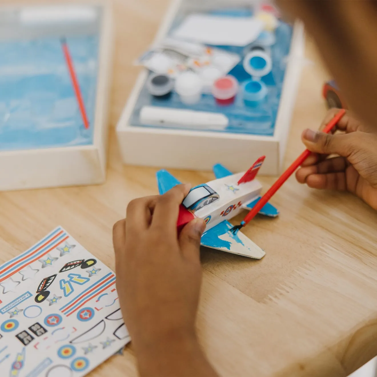 Melissa & Doug Decorate-Your-Own Flugzeug Bastelset Holz bemalbar