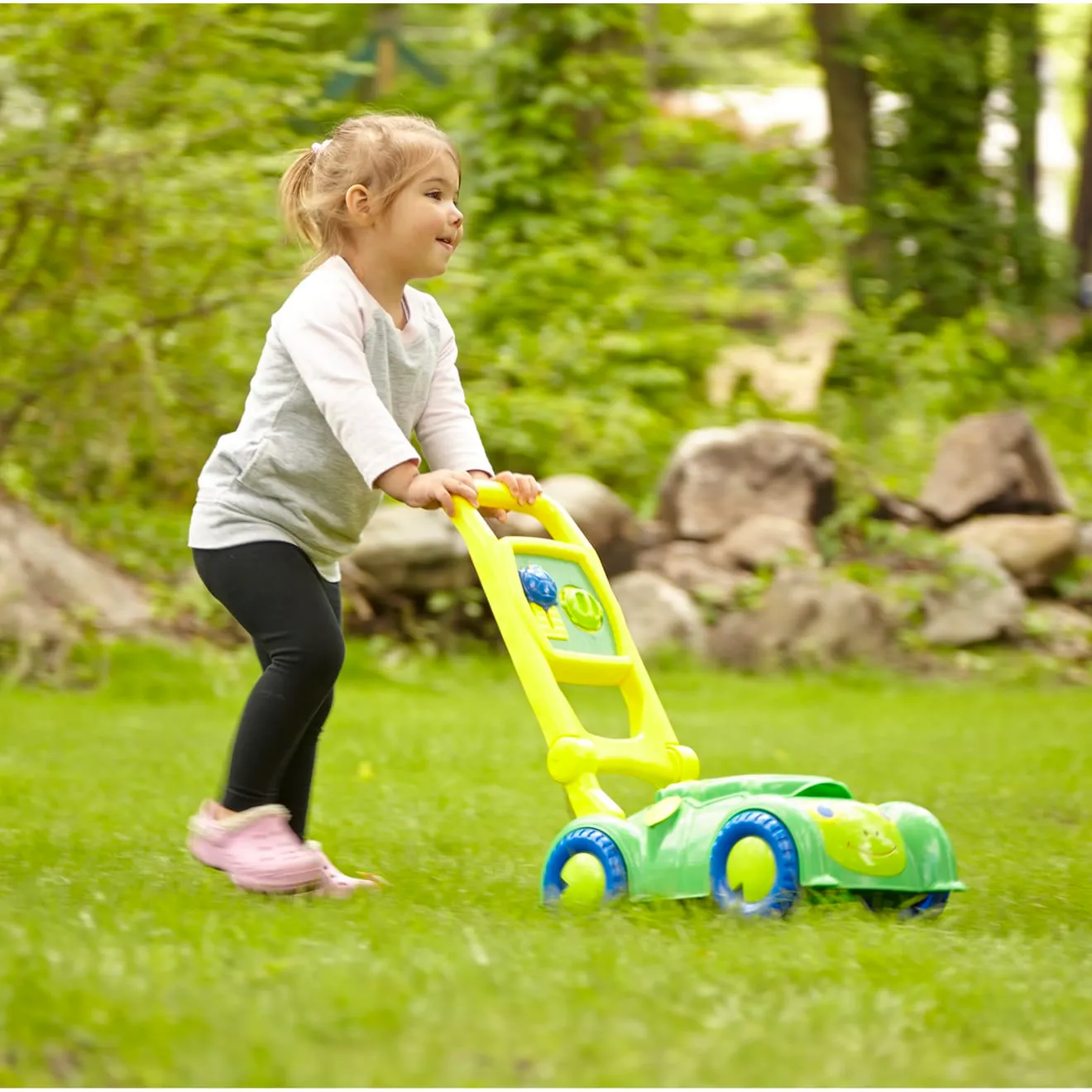 Melissa & Doug Snappy Turtle Mower Spielrasenmäher Motorgeräusch