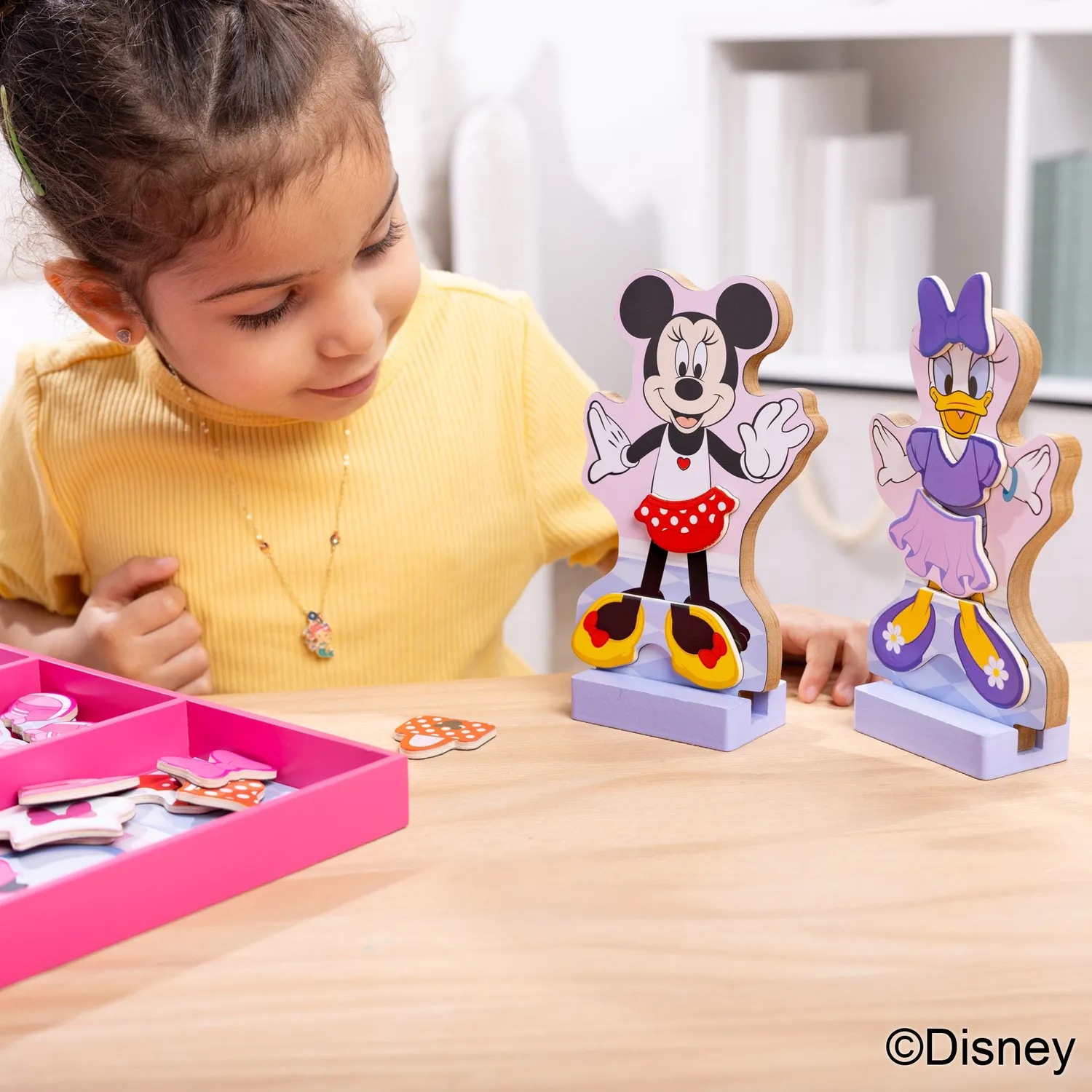 Melissa & Doug Minnie Daisy Magnet Anziehspiel Holz