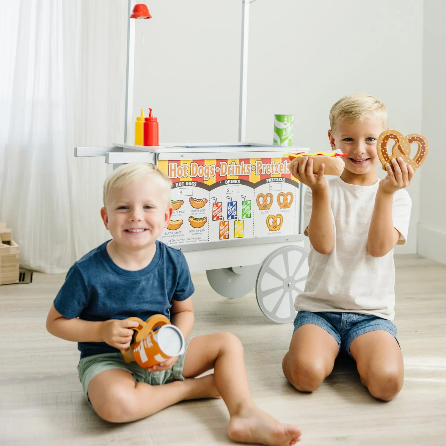 Melissa & Doug Snacks & Sweets Verkaufswagen Holz 40-teilig