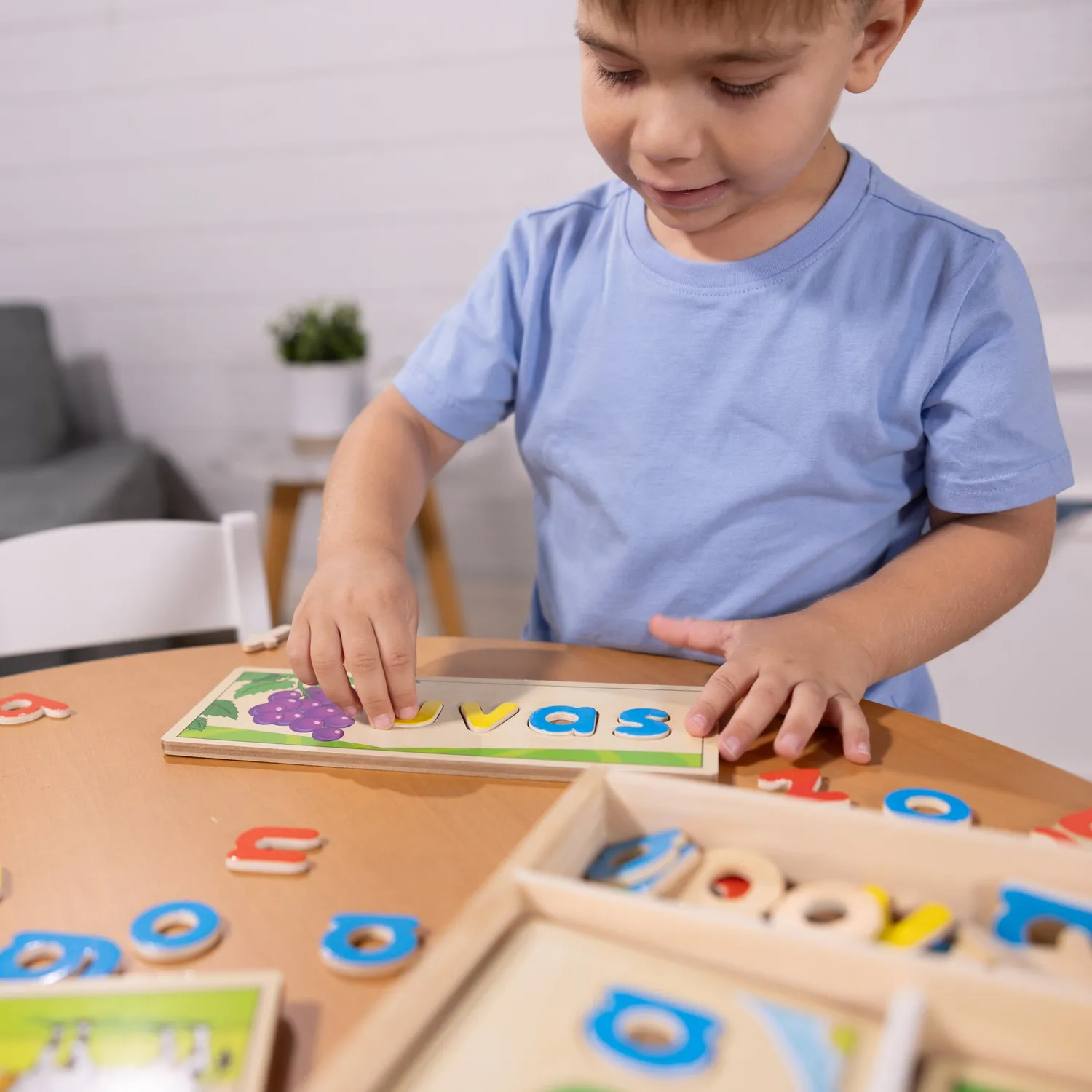 Melissa & Doug Spanish See & Spell Learning Toy Lernpuzzle