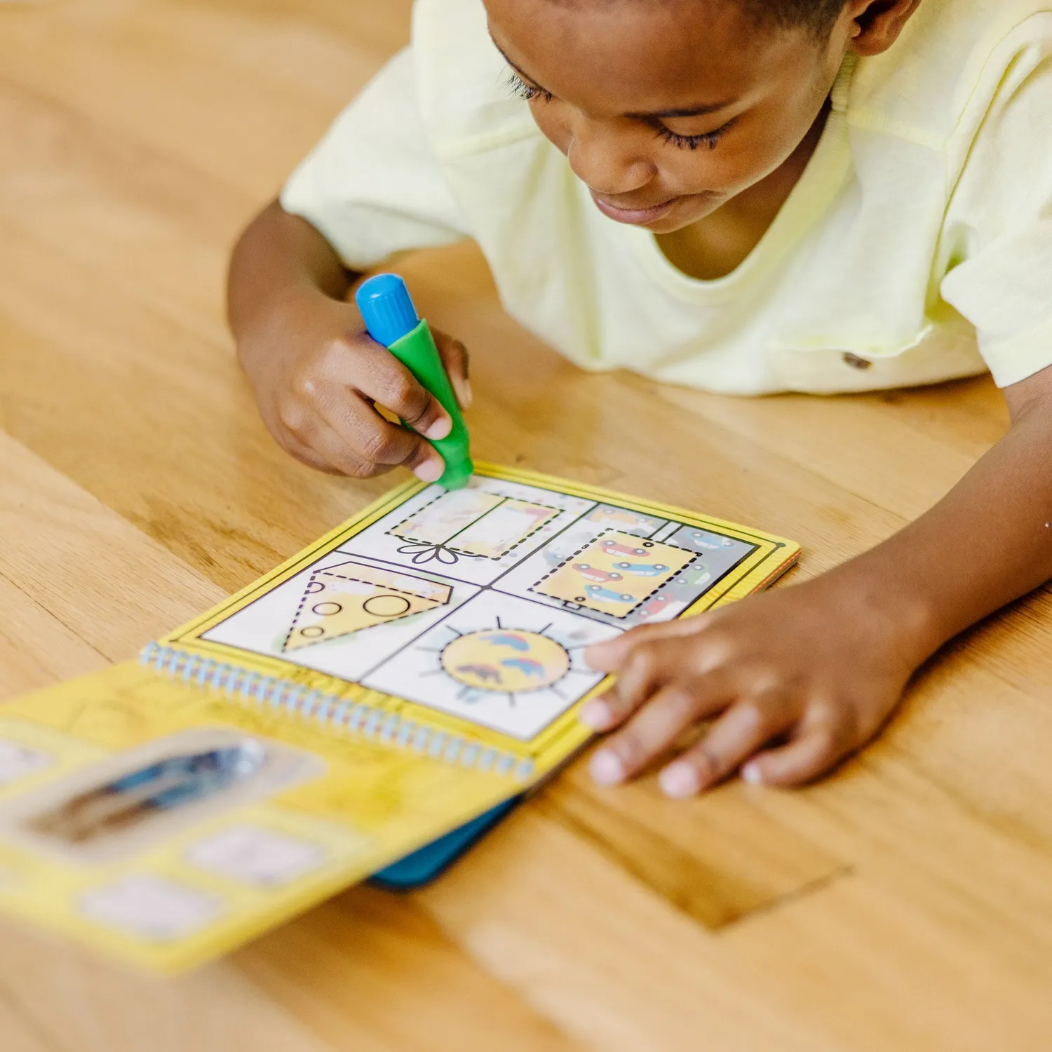 Melissa & Doug Water Wow! Malbuch Farben Formen Wasserstift