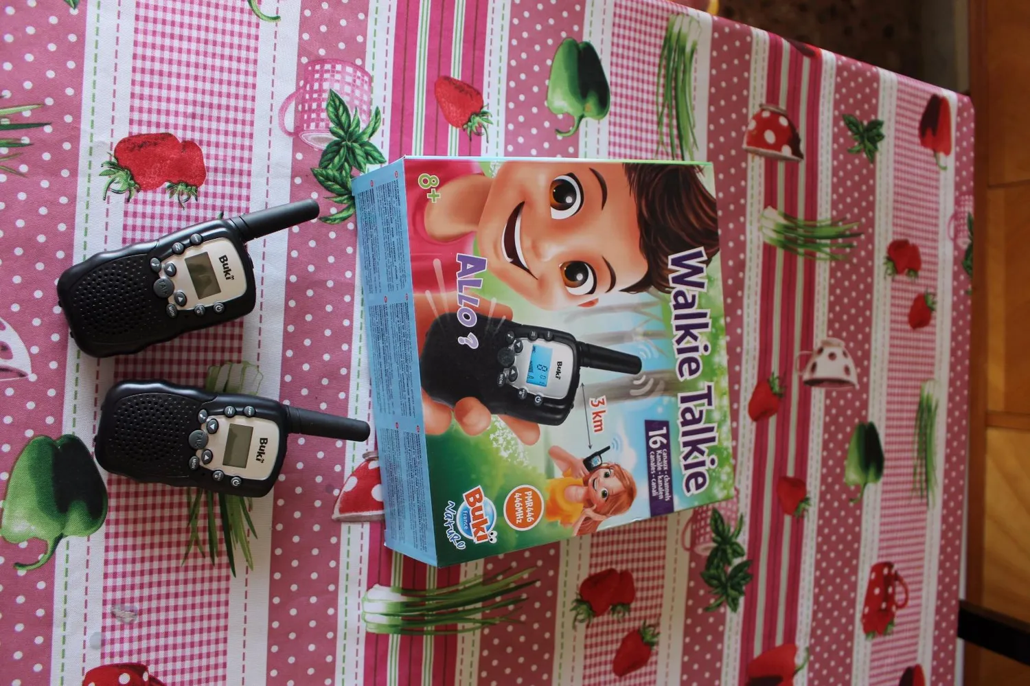 Buki TW01 Walkie Talkie Funkgerät 2er Set 3 km