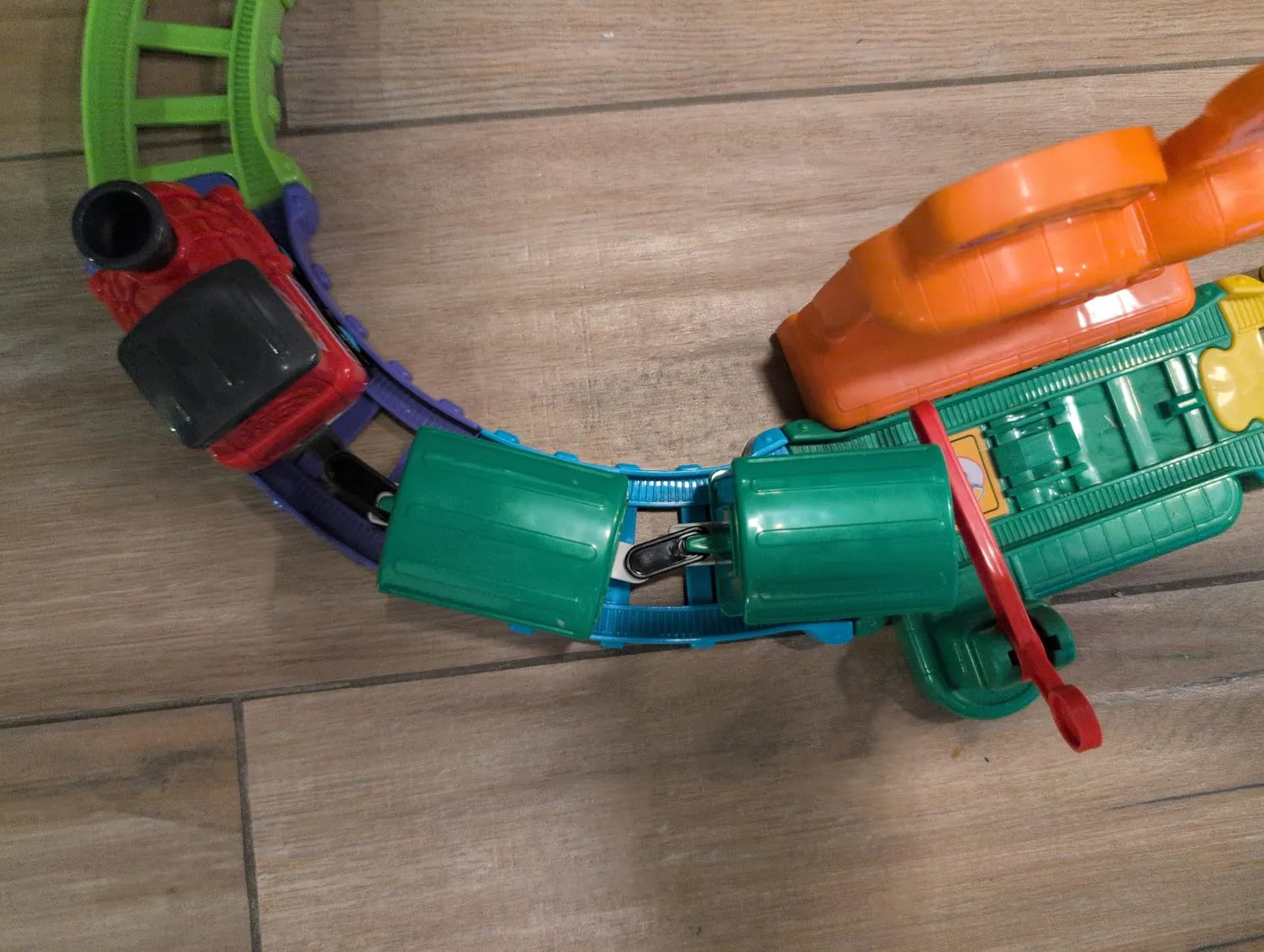 VTech Tut Tut Baby Flitzer Bahnhof Spielset mit Zug + Waggons