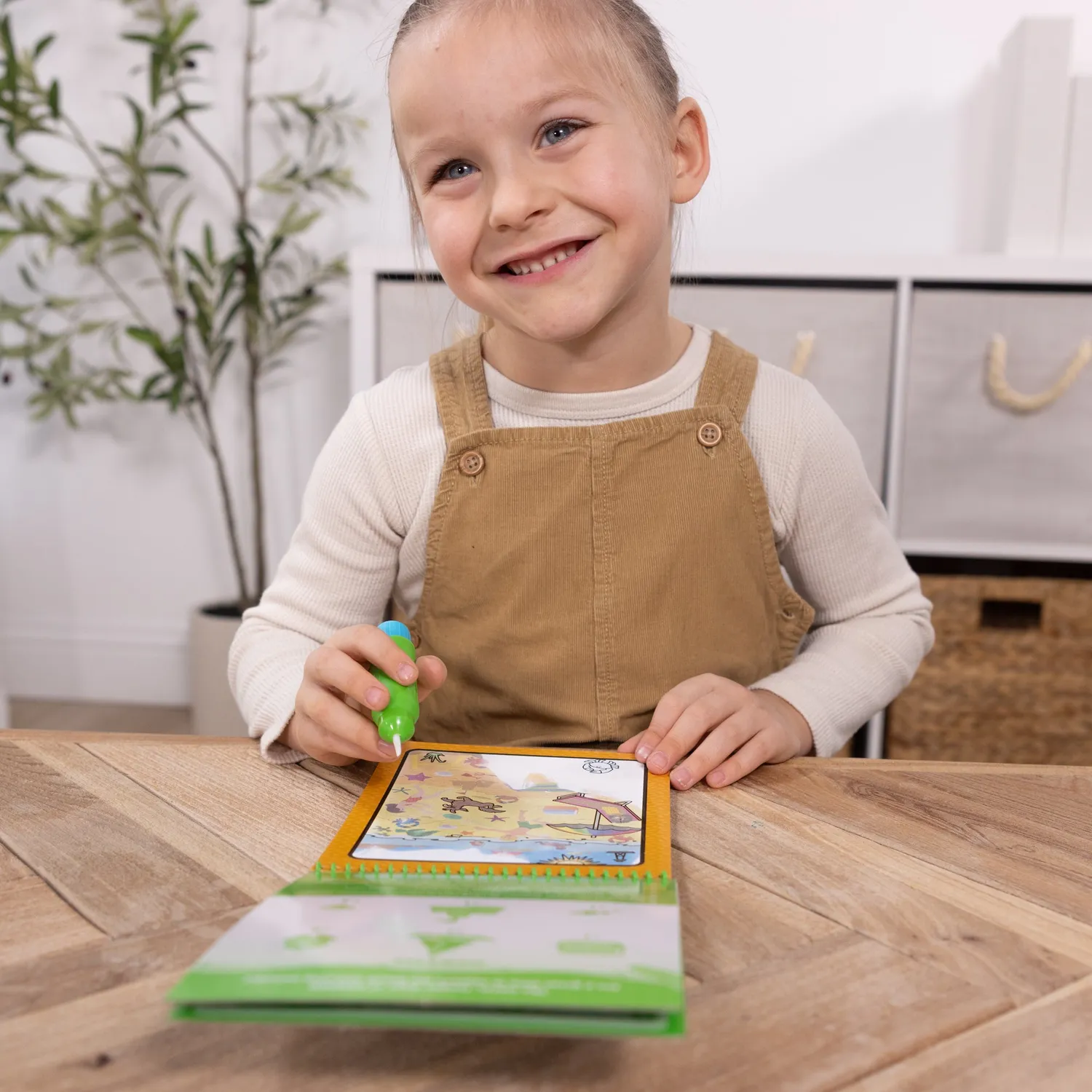 Melissa & Doug Water Wow! Seasons Wassermalbuch 4 Seiten wiederverwendbar