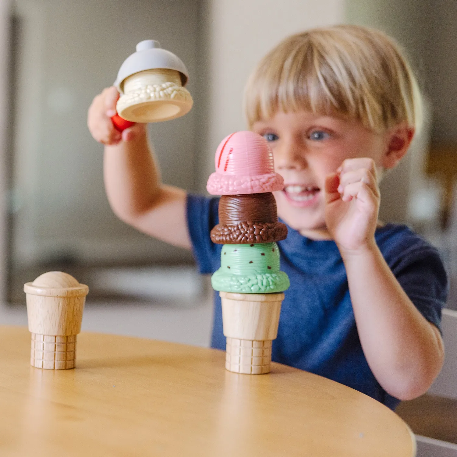 Melissa & Doug Scoop Stack Eis-Set magnetisch 4 Kugeln