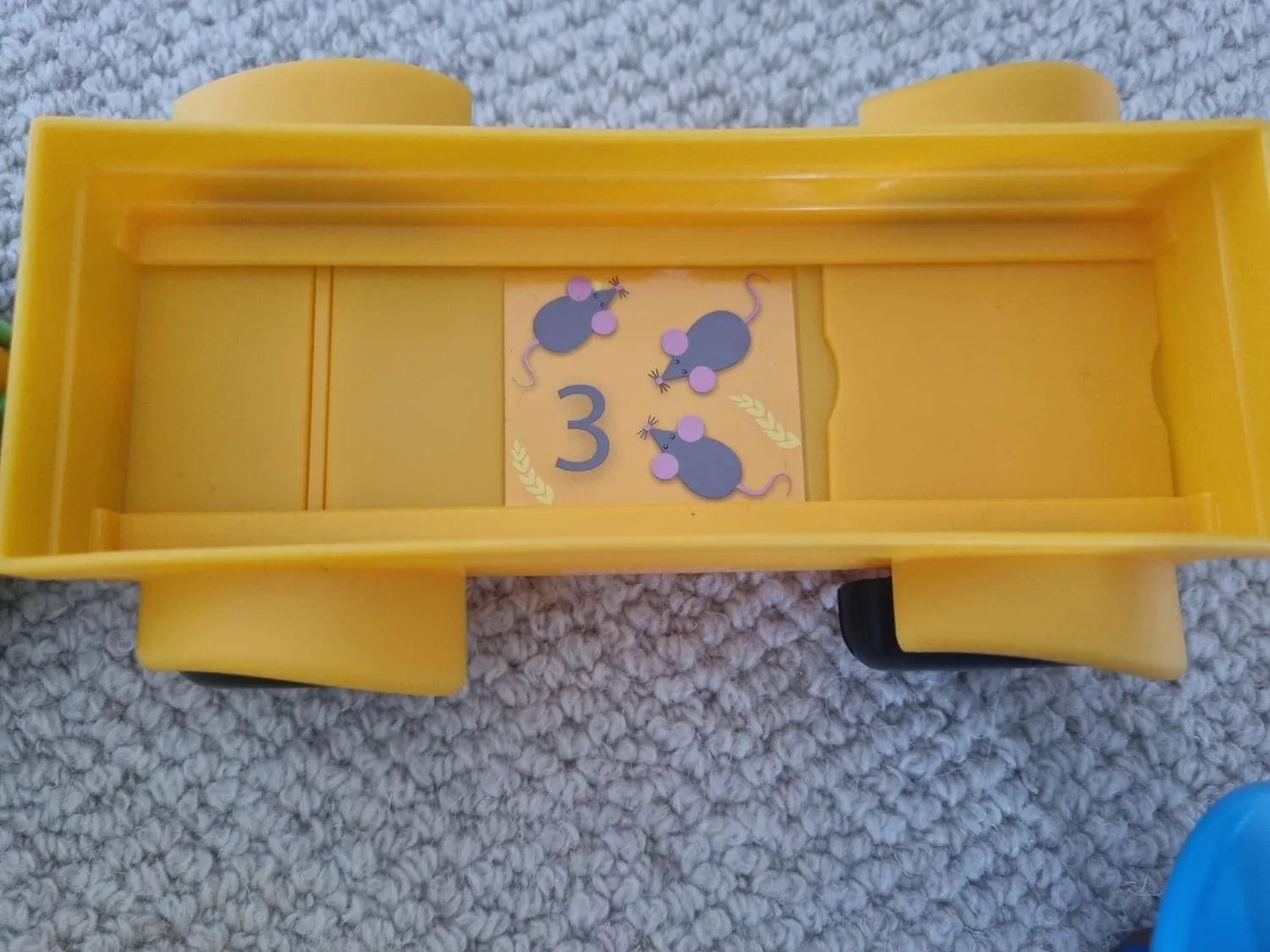 Learning Resources Peeksville Traktor Spielset 10-teilig Bauernhof