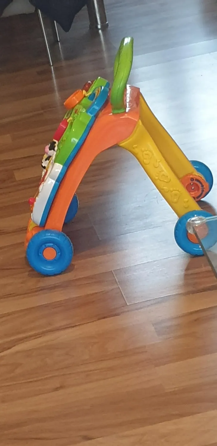 VTech Spiel- und Laufwagen Lauflernhilfe mit Spielboard