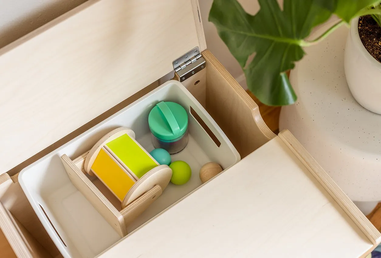 Lovevery Playshelf Spielzeugregal Birke 2-in-1