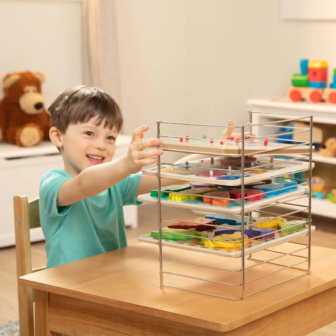 Melissa & Doug Multi-Fit Puzzle Regal Metall für 12 Holzpuzzle