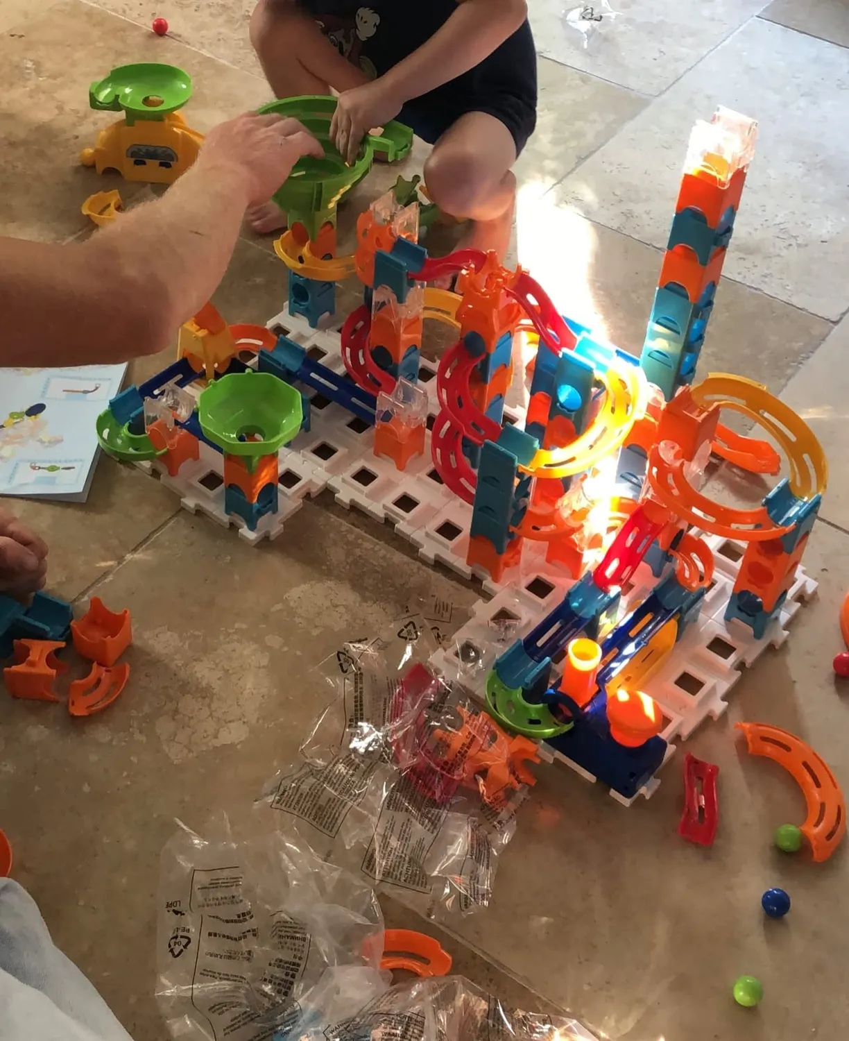 VTech Marble Rush Ultimate XL100 Murmelbahn 135 Teile mit Motor