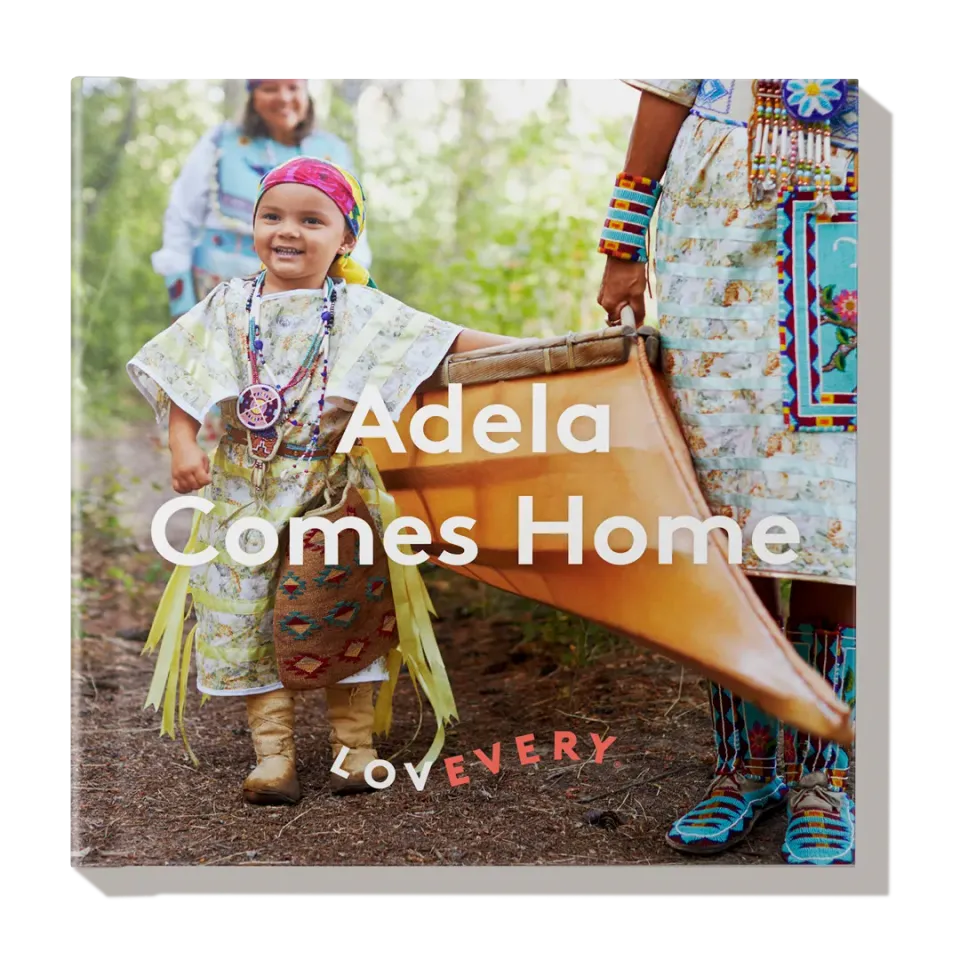 Lovevery Play Kits Adela Comes Home Bilderbuch englisch