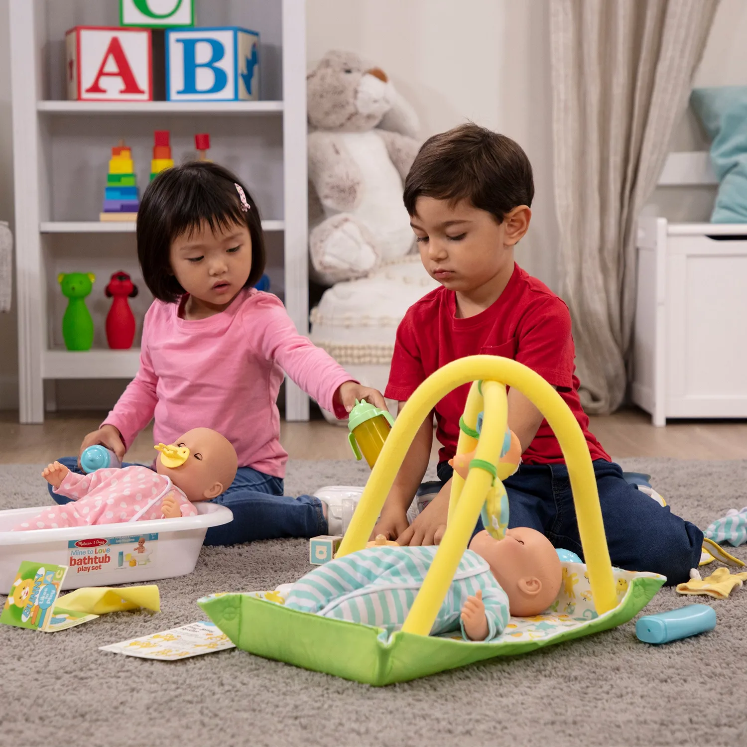 Melissa & Doug Mine to Love Toy Time Puppenspielset 16-tlg ab 3 J